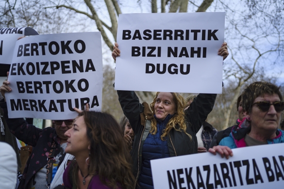 Bizkaiko EHNE ETA ENBA sindikatuek deitutako protesta, 2024ko otsailean, Bilbon. ARITZ LOIOLA / FOKU