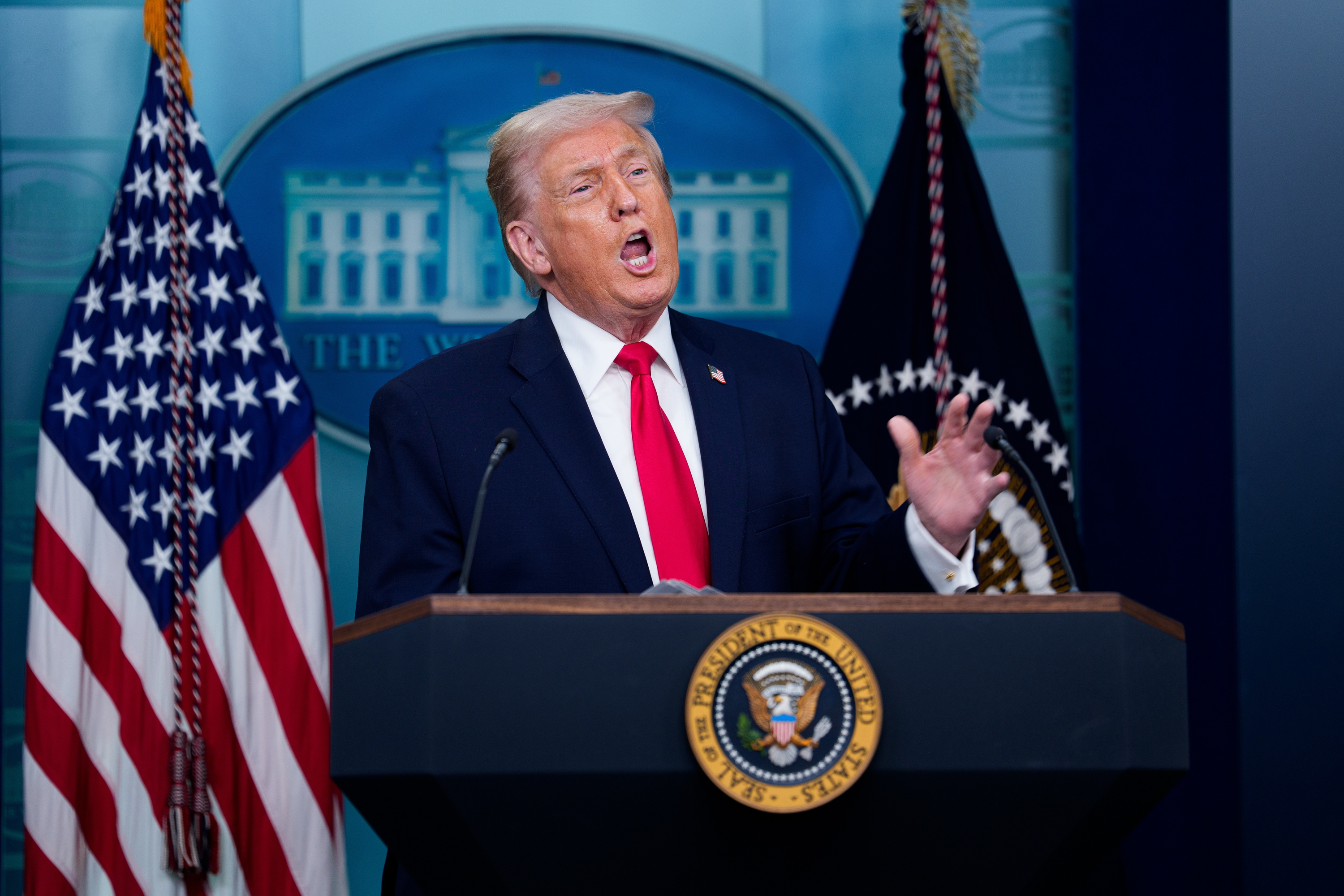 Donald Trump AEBetako presidentea, hilaren 20an, bigarren agintaldiko lehen urteurreneko hitzaldian, Washingtonen. AARON SCHWARTZ / EFE