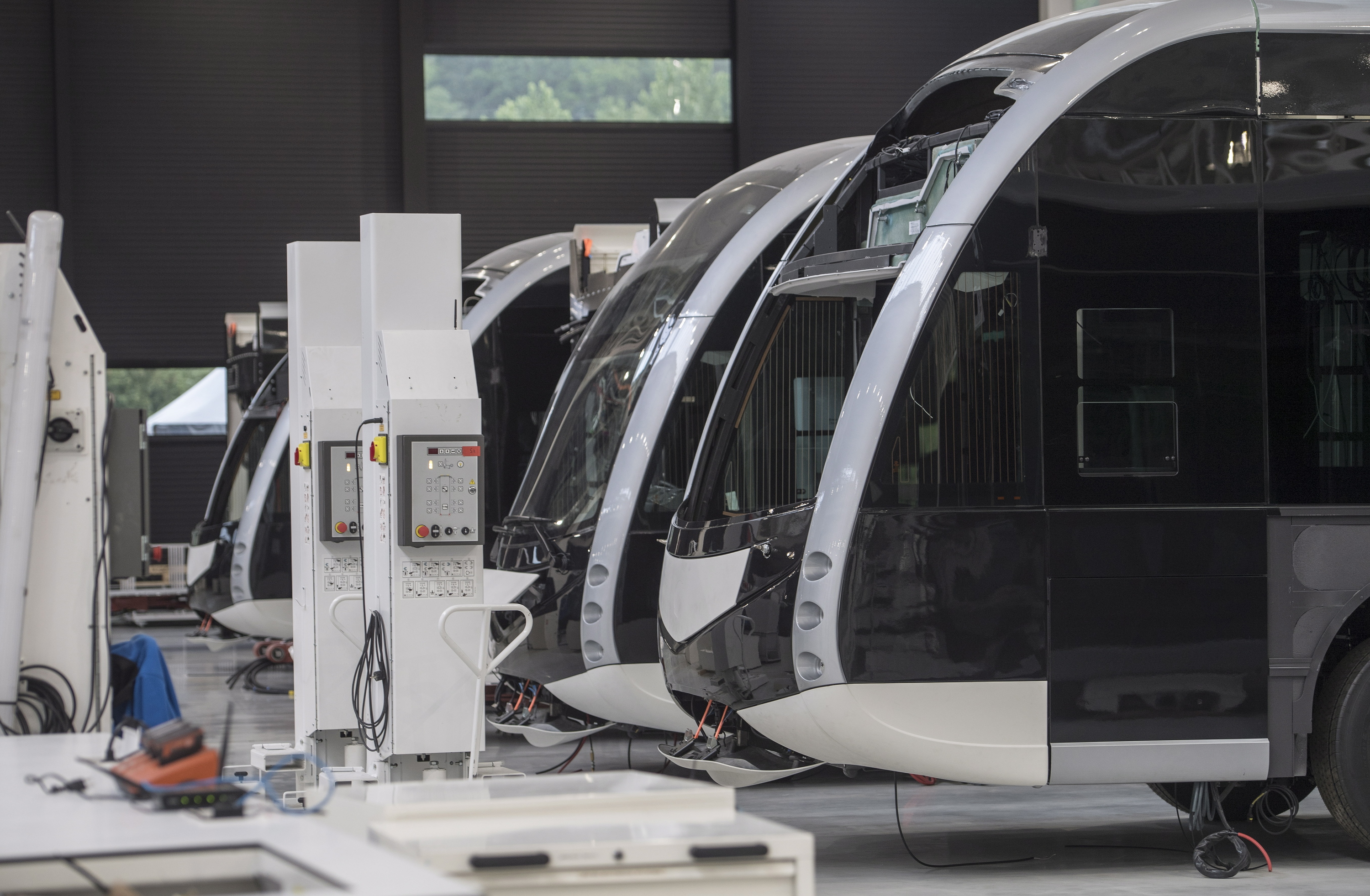 Irizarrek egindako autobus elektriko batzuk. JON URBE / FOKU