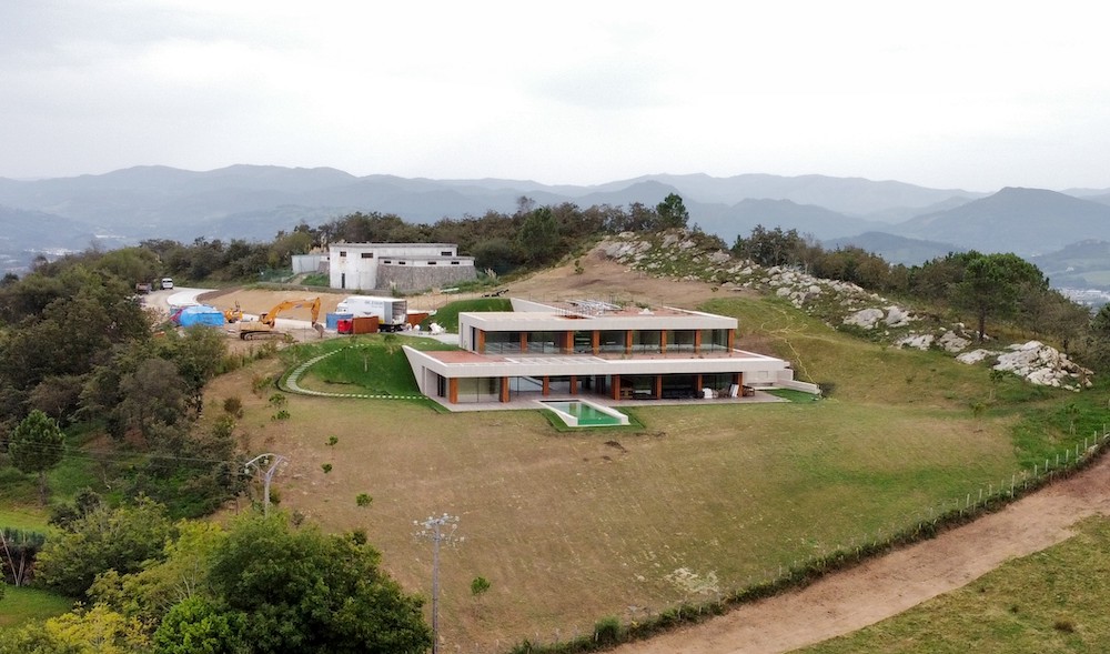 Xabi Alonsoren txaleta, Igeldon. BERRIA