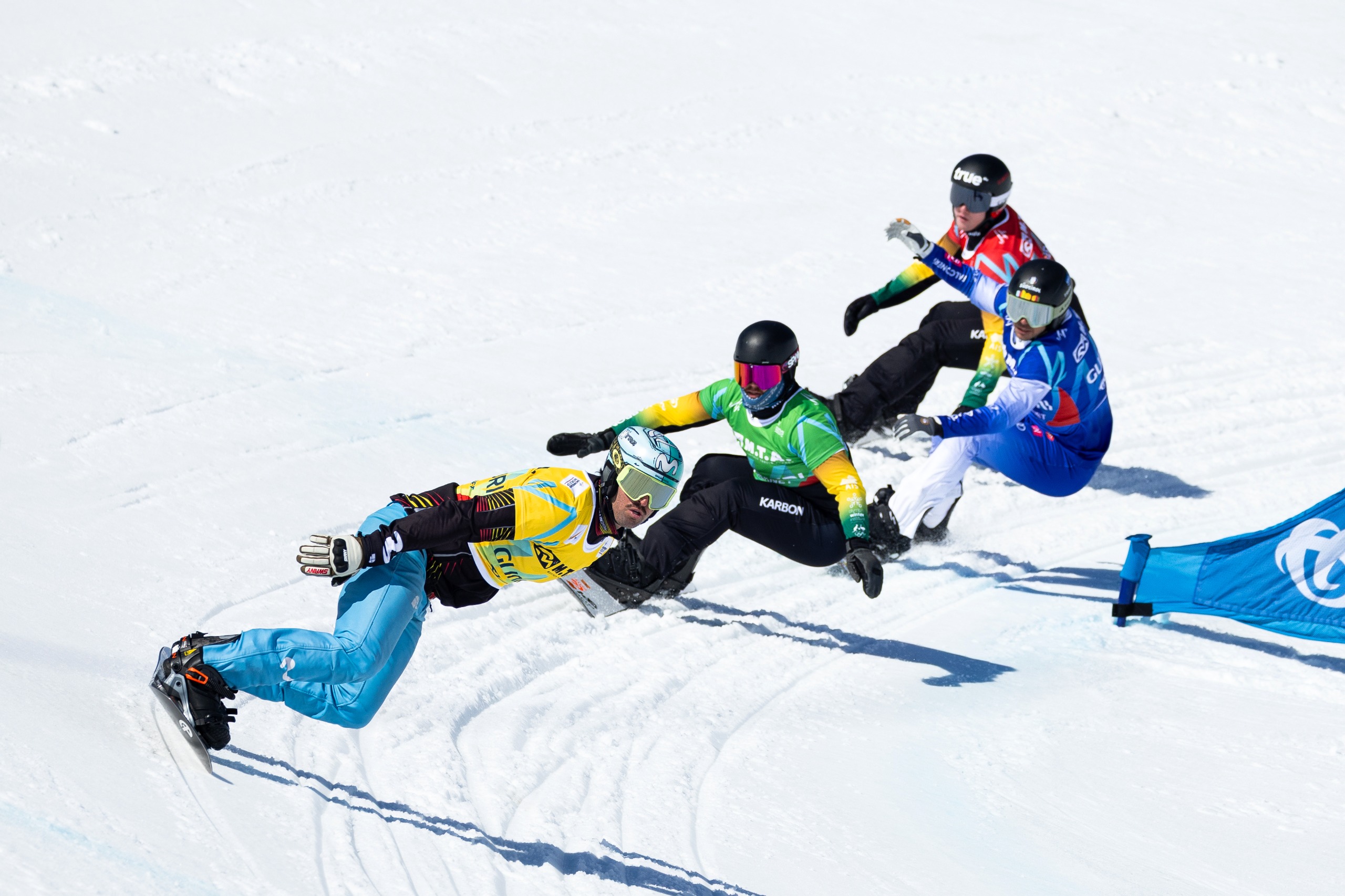 Lucas Egibar snowboard crosseko proba batean