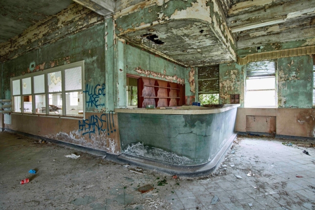 Fabrikaren barrualdea, kolore berdeak hartuta. ERIKA EDE