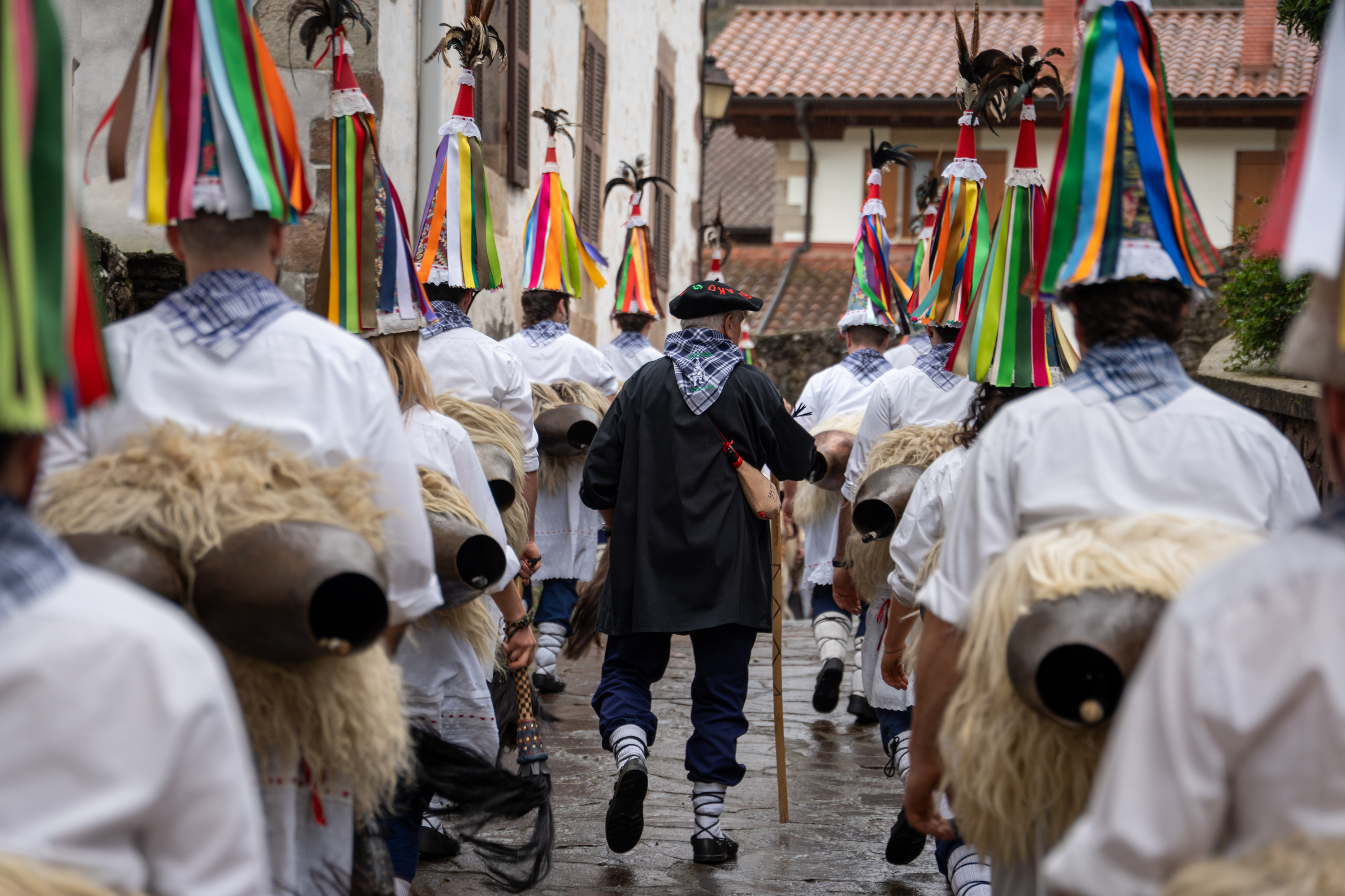 Zubietako joaldunak, Iturenera bidean, gaur. AITOR KARASATORRE / FOKU