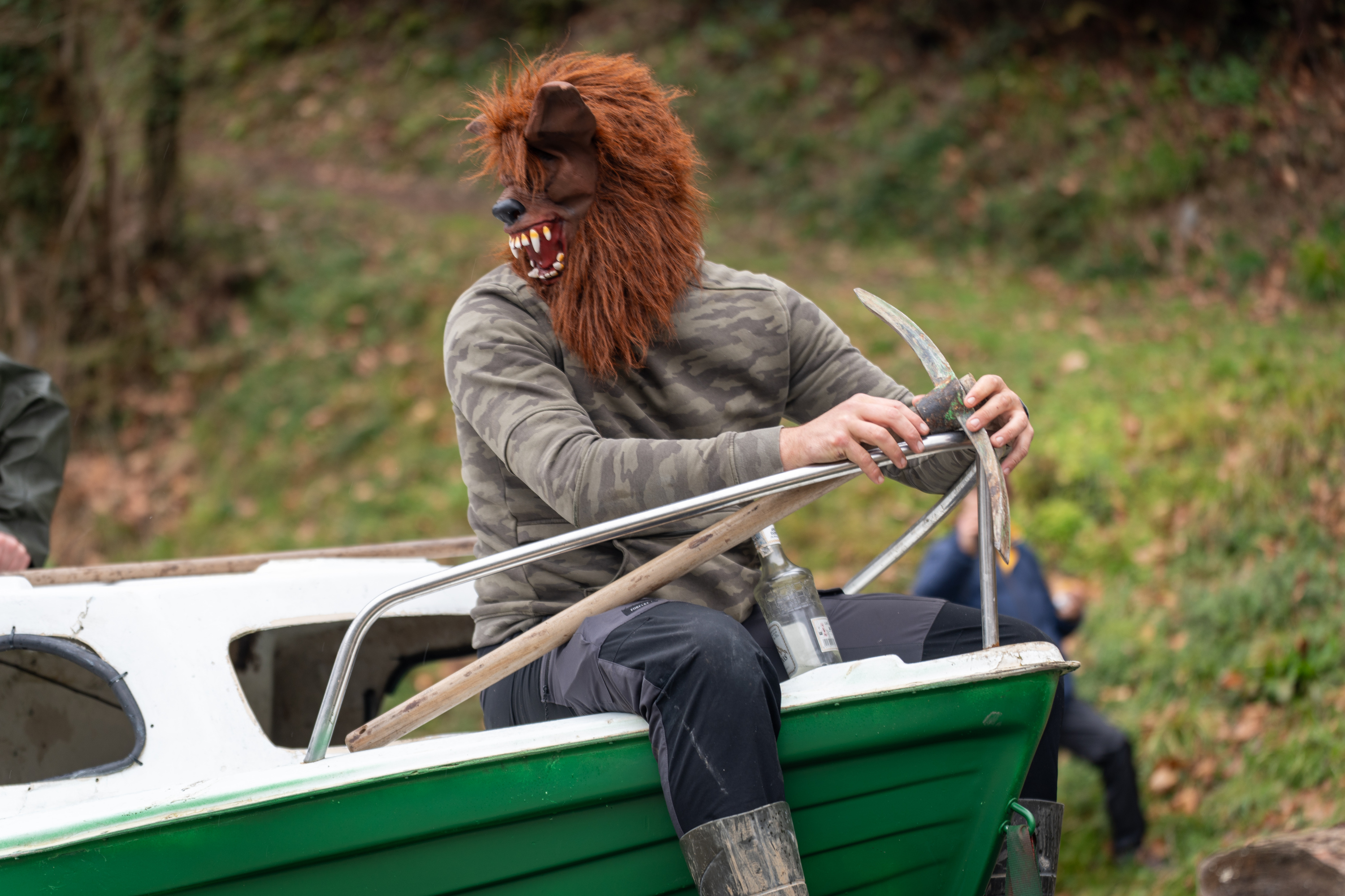 Zubietako eta Aurtizko joaldunei harrera egin diete Iturenen. AITOR KARASATORRE / FOKU