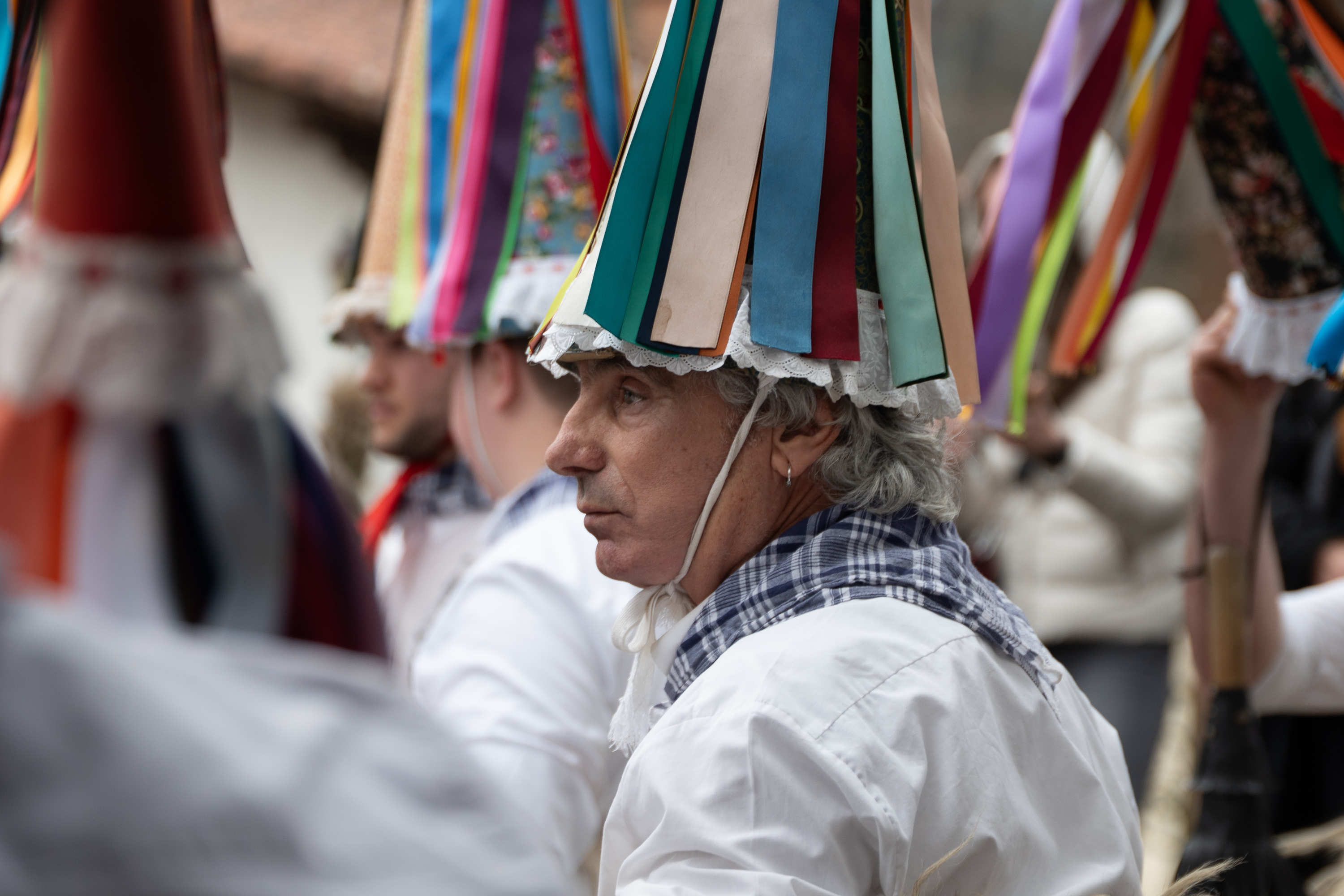 Zubietako eta Aurtizko joaldunei harrera egin diete Iturenen. AITOR KARASATORRE / FOKU