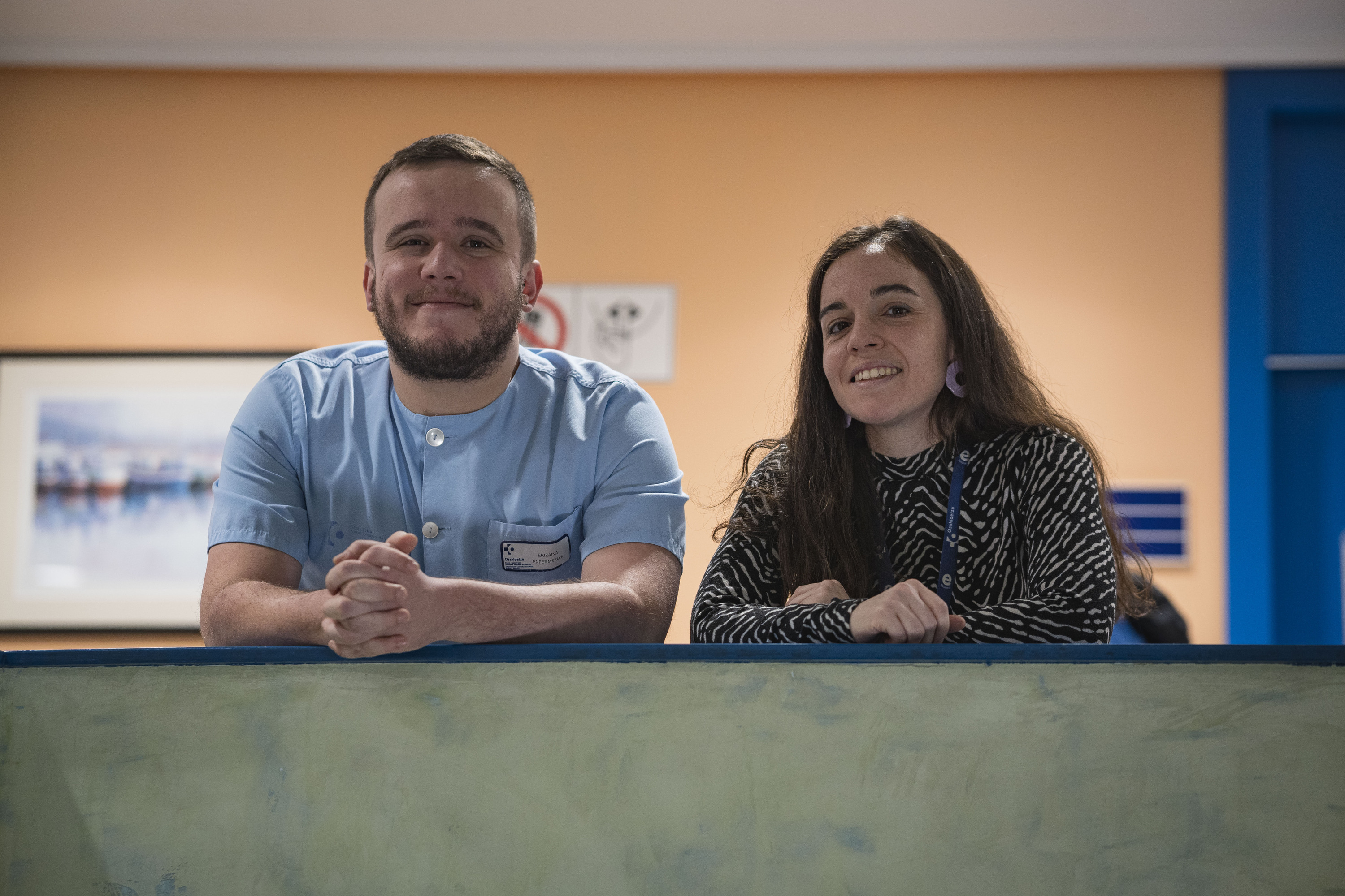 Unai Campo eta Amaia Bilbao, Zazpikaleetako osasun zentroan, Bilbon. ARITZ LOIOLA / FOKU