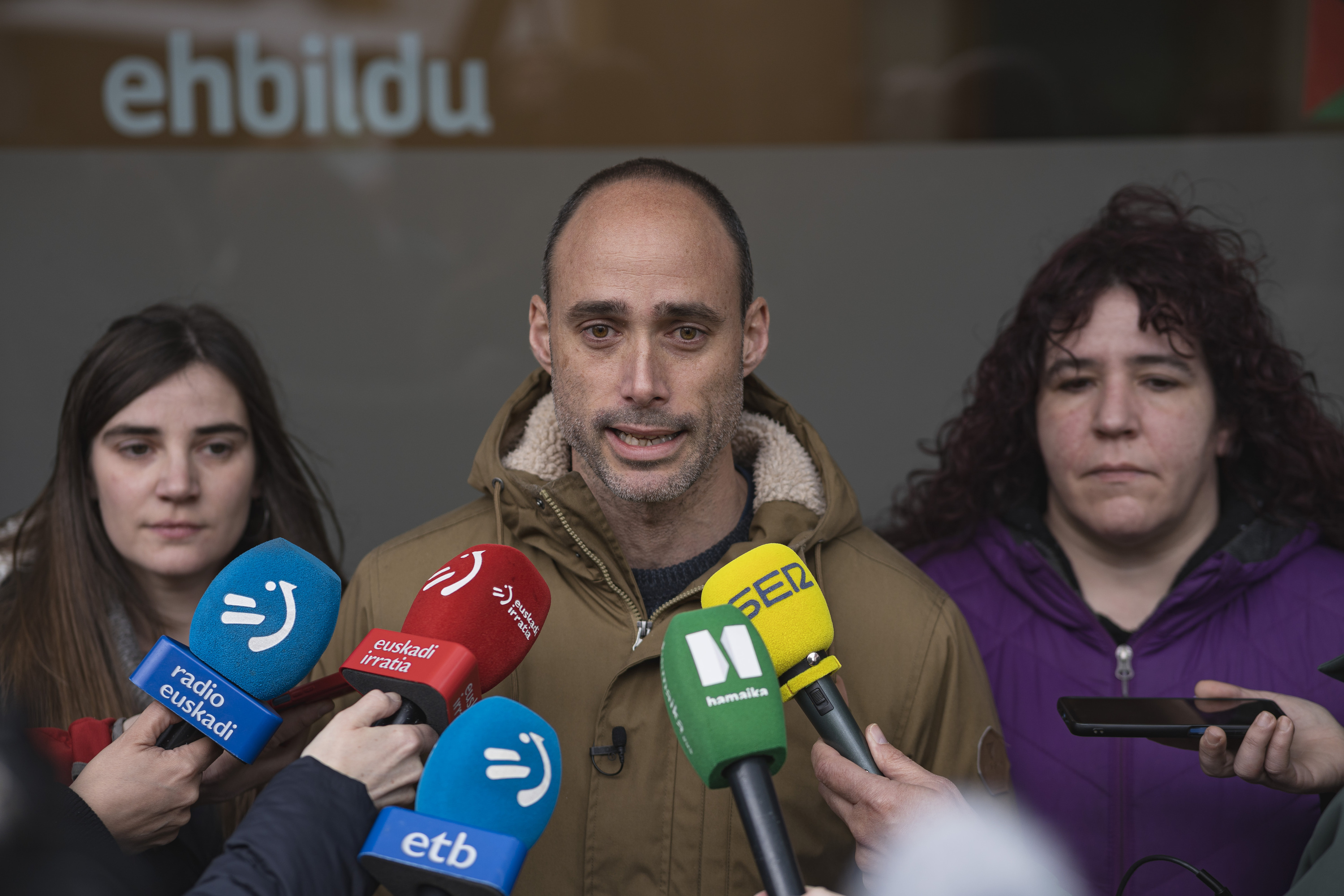 Getxoko EH Bilduko ordezkariak gaurko prentsaurrekoan. ARITZ LOIOLA / FOKU