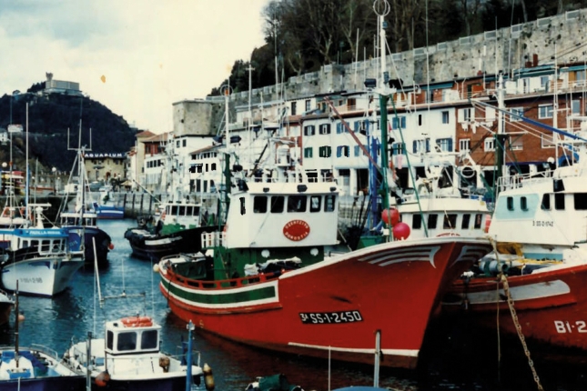 'Ozentziyo', Donostiako portuan. ALBAOLA 'Ozentziyo', Donostiako portuan. ALBAOLA