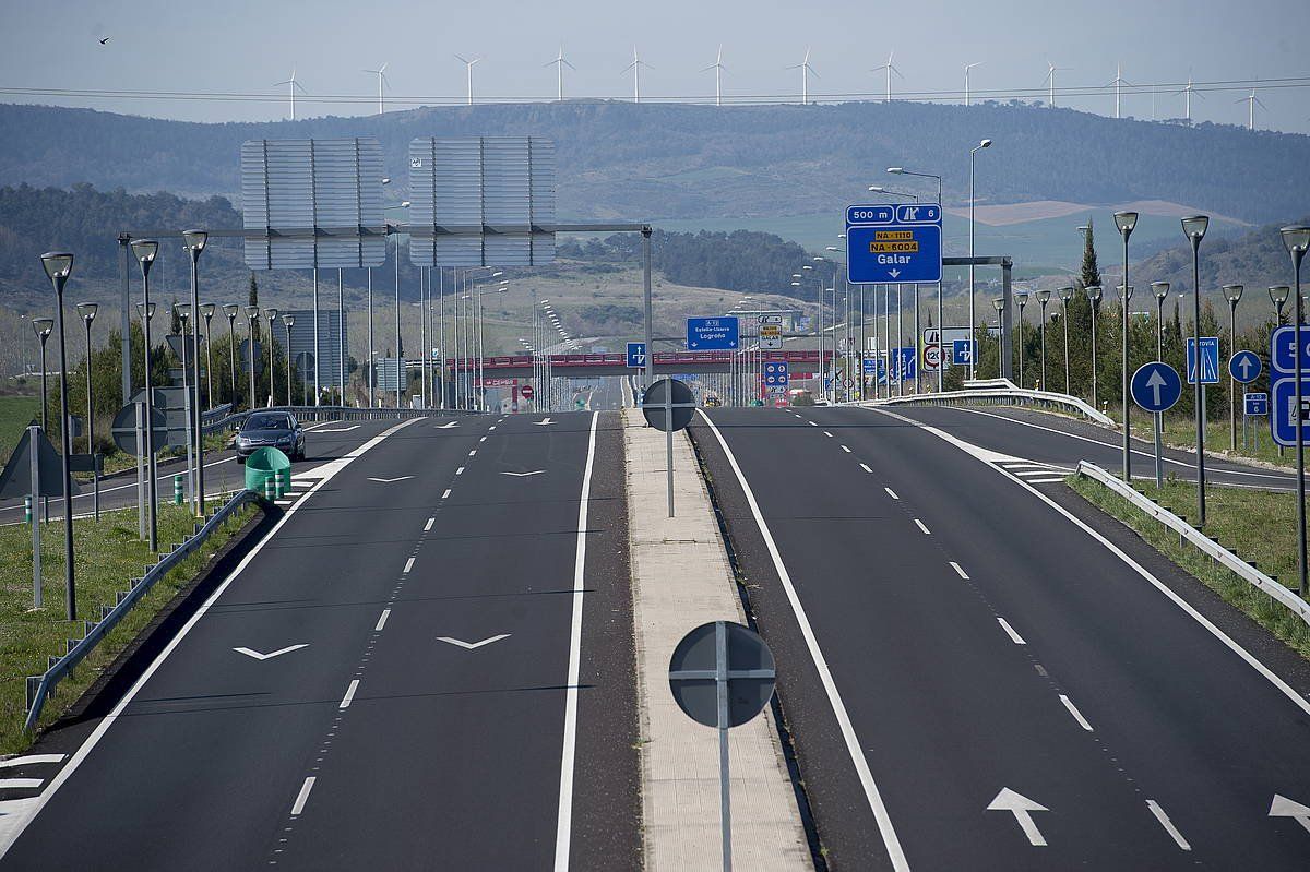 Autorik gabeko autobidea, Zizur Nagusian. IñIGO URIZ / FOKU