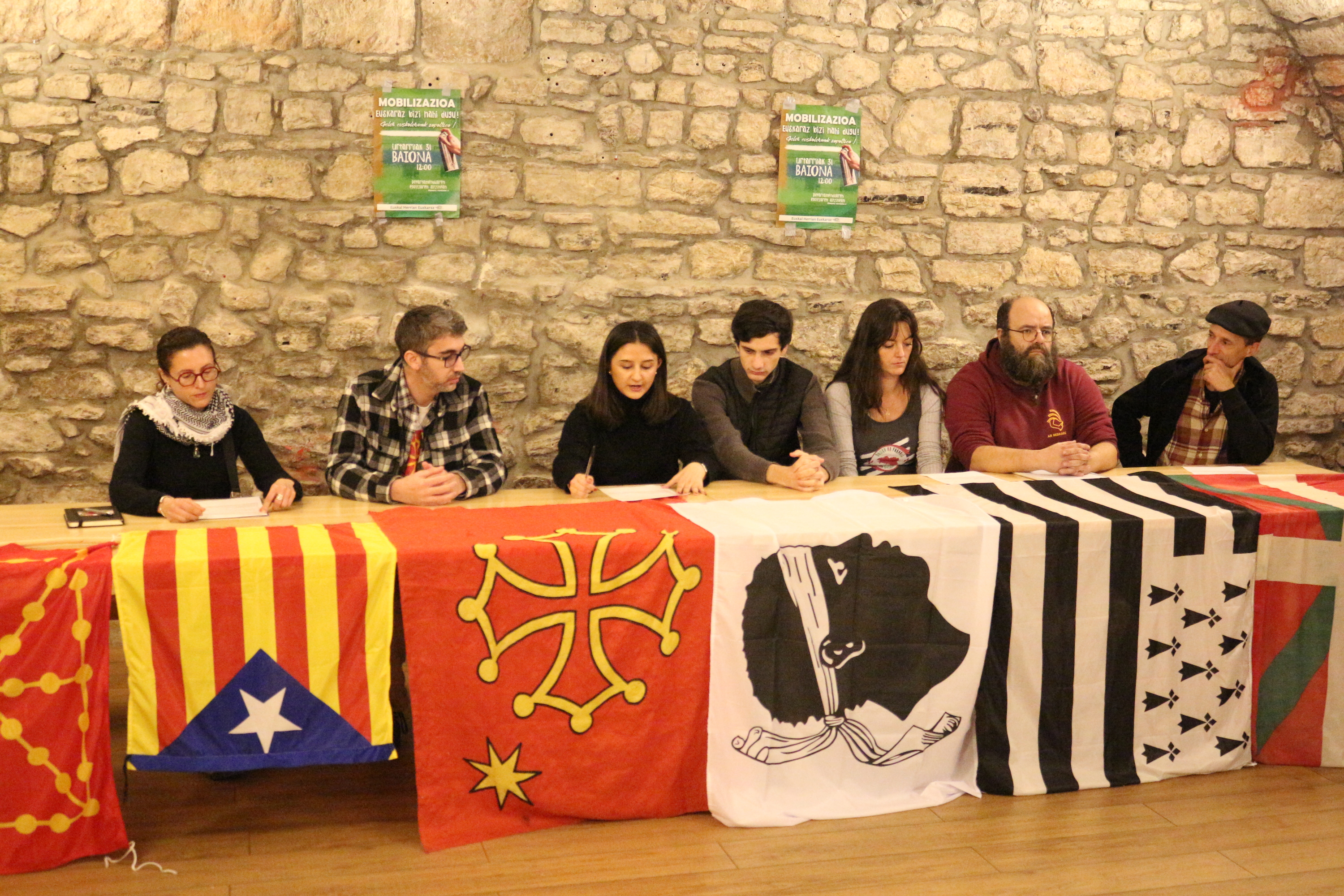 EHEren agerraldia, nazio zapalduetako ordezkaritzarekin. BERRIA EHEren agerraldia, nazio zapalduetako ordezkaritzarekin. BERRIA