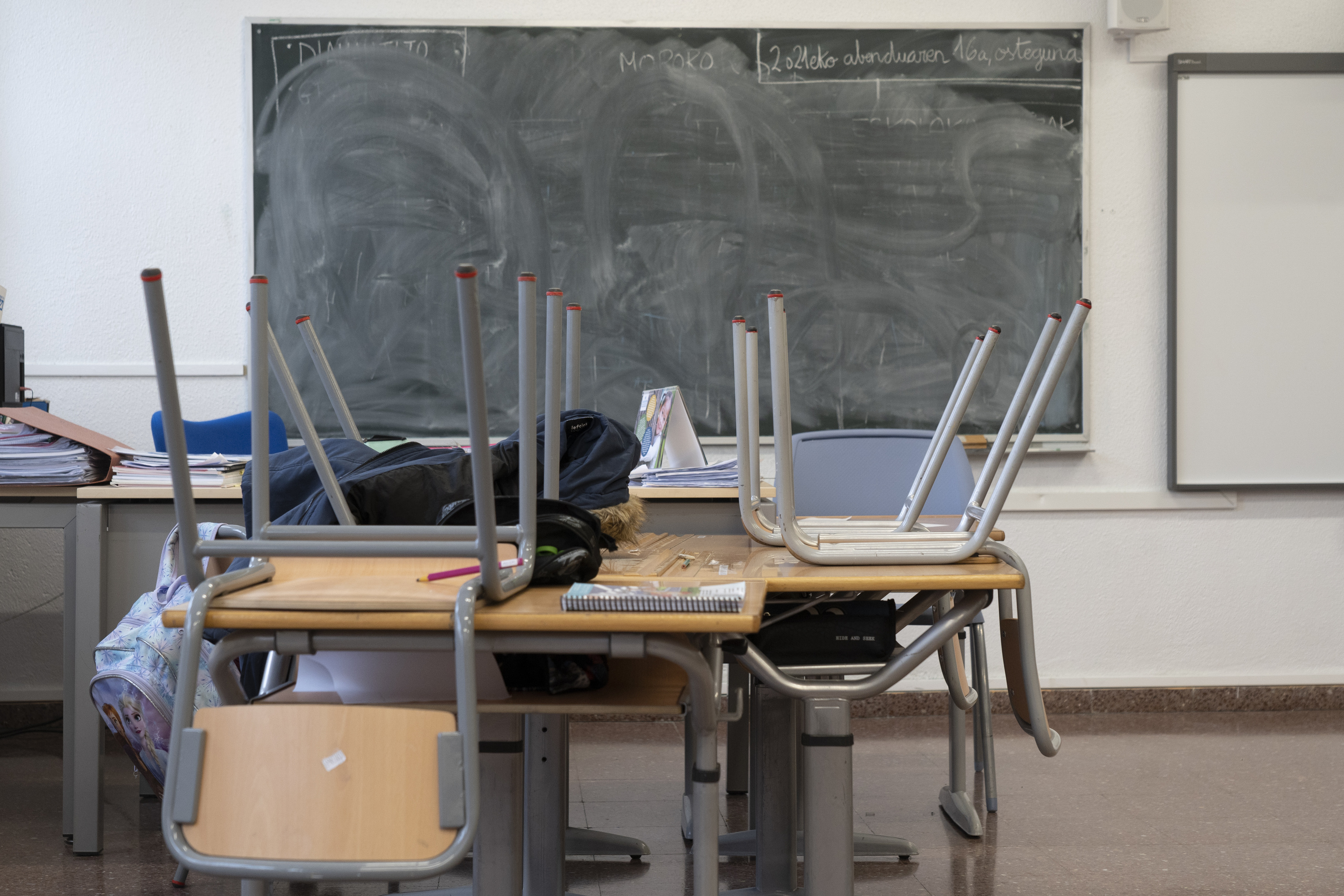 Ikasgela bat hutsik, artxiboko irudi batean. RAUL BOGAJO / FOKU