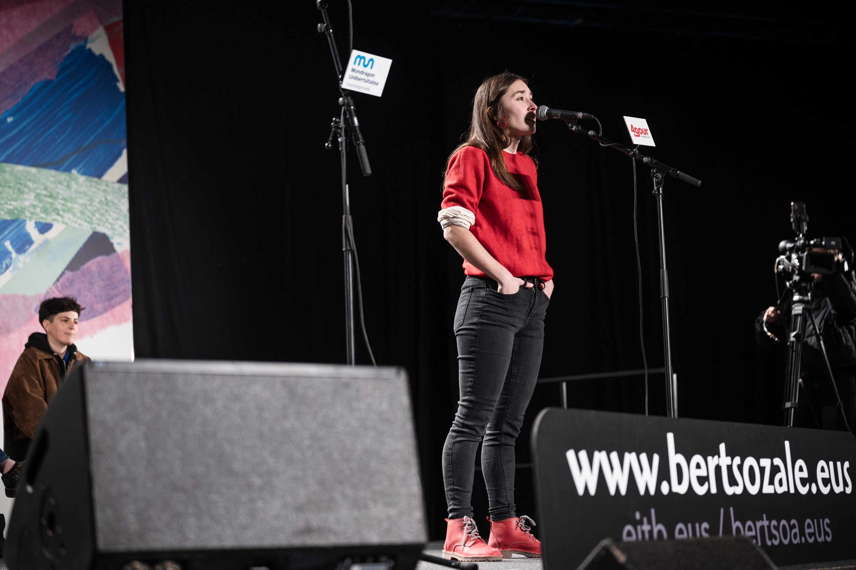 Maddi Ane Txoperena, finalean kantuan. NAHIA GARAT