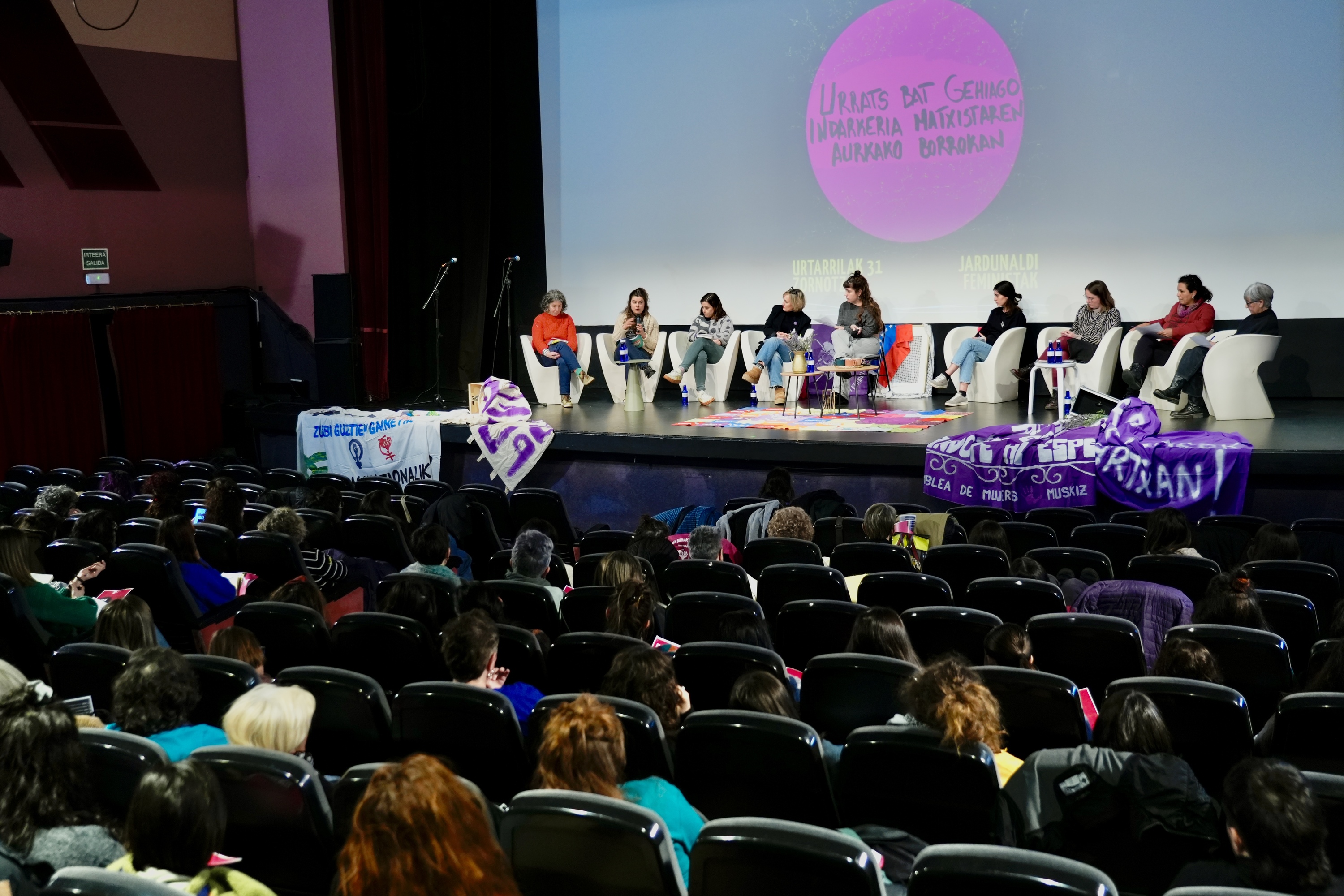 Larunbatean aurkeztu zuen Emakumeen Mundu Martxak protokolo eguneratua, Zornotzan egindako jardunaldian. ANDONI CANELLADA / FOKU