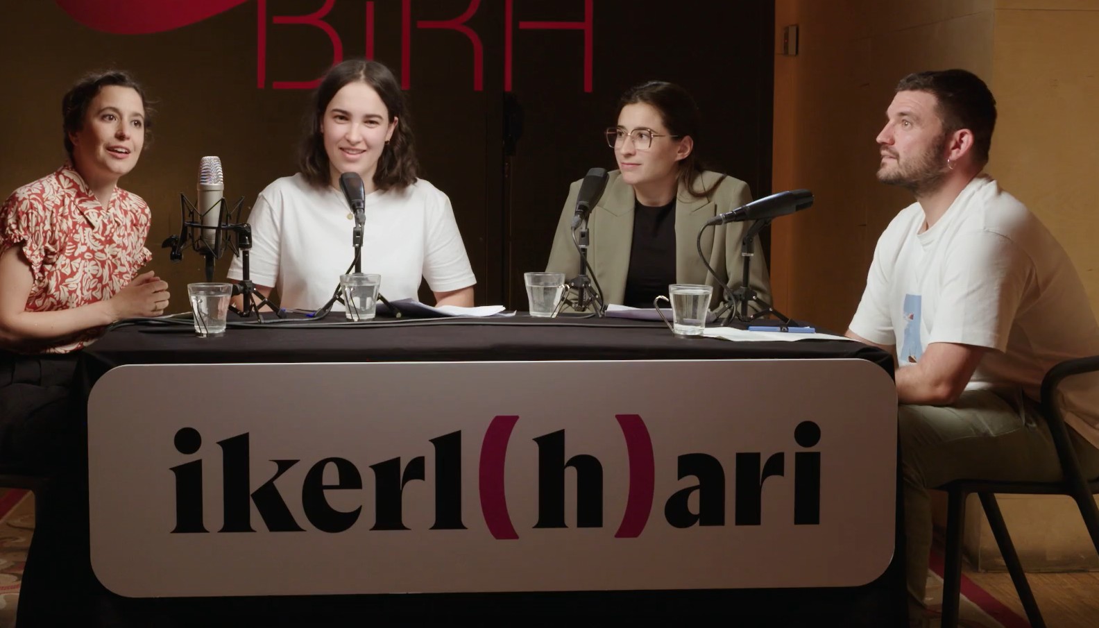 UEUren 'Ikerl(h)ari' bideopodcasta. UEU