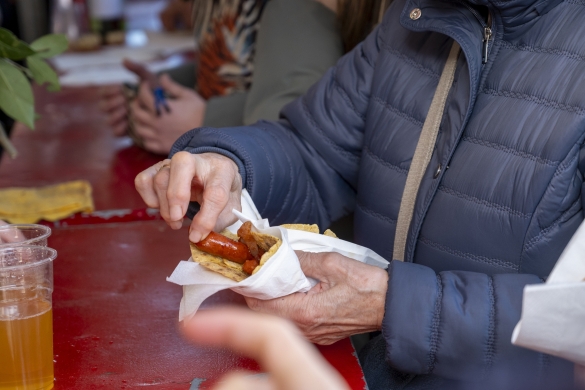 Askok talo batekin hasten dute San Blas eguna. GORKA RUBIO / FOKU Askok talo batekin hasten dute San Blas eguna. GORKA RUBIO / FOKU