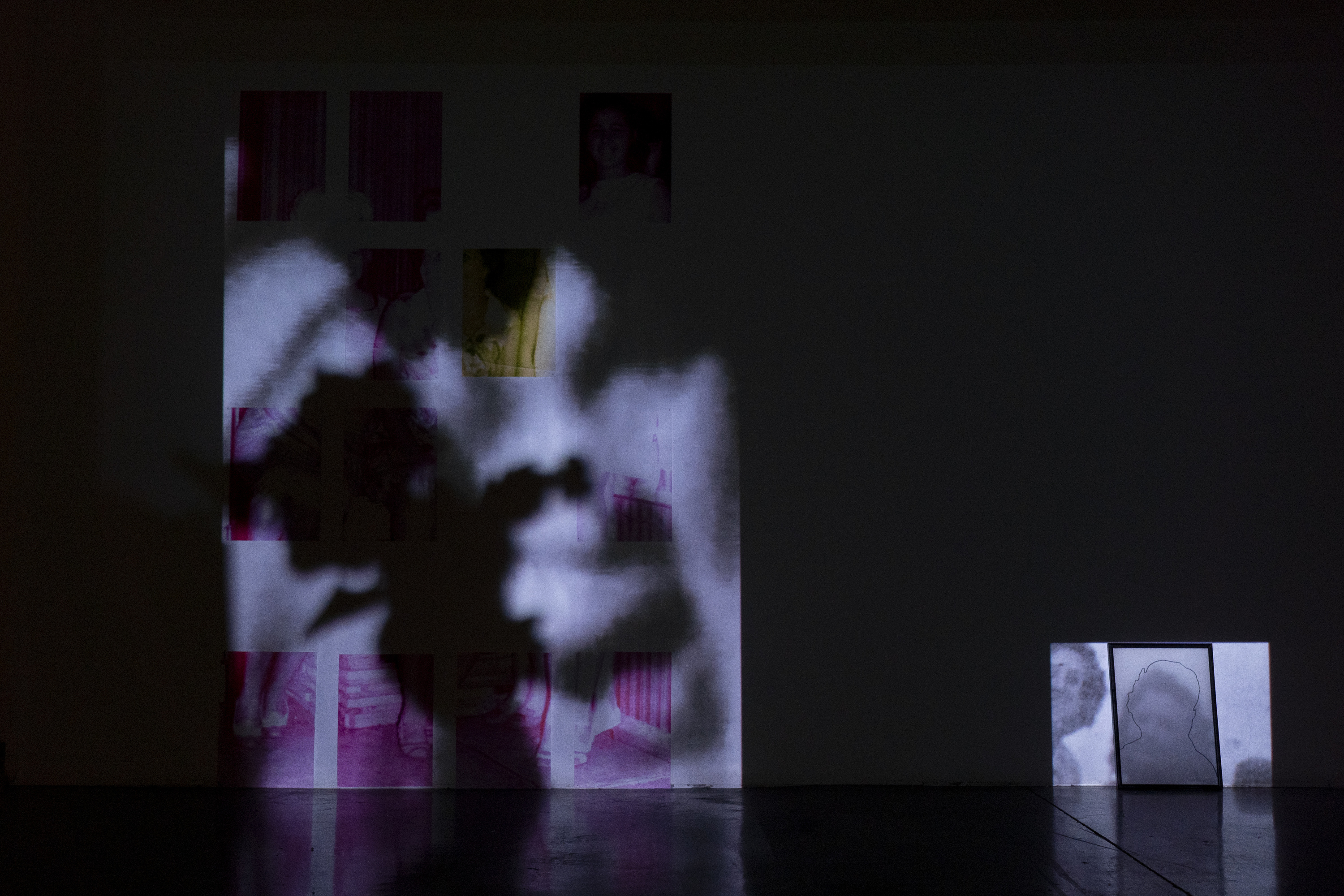 Elvira Ongilen lana, Uharte Arte Garaikidearen Zentroko bigarren solairuan ikusgai. IÑIGO URIZ / FOKU