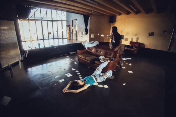 (ID_17703739882965) LIBE ESTEBARANZ anterkigileak sortutako MINA ESPAZIO antzezlanek