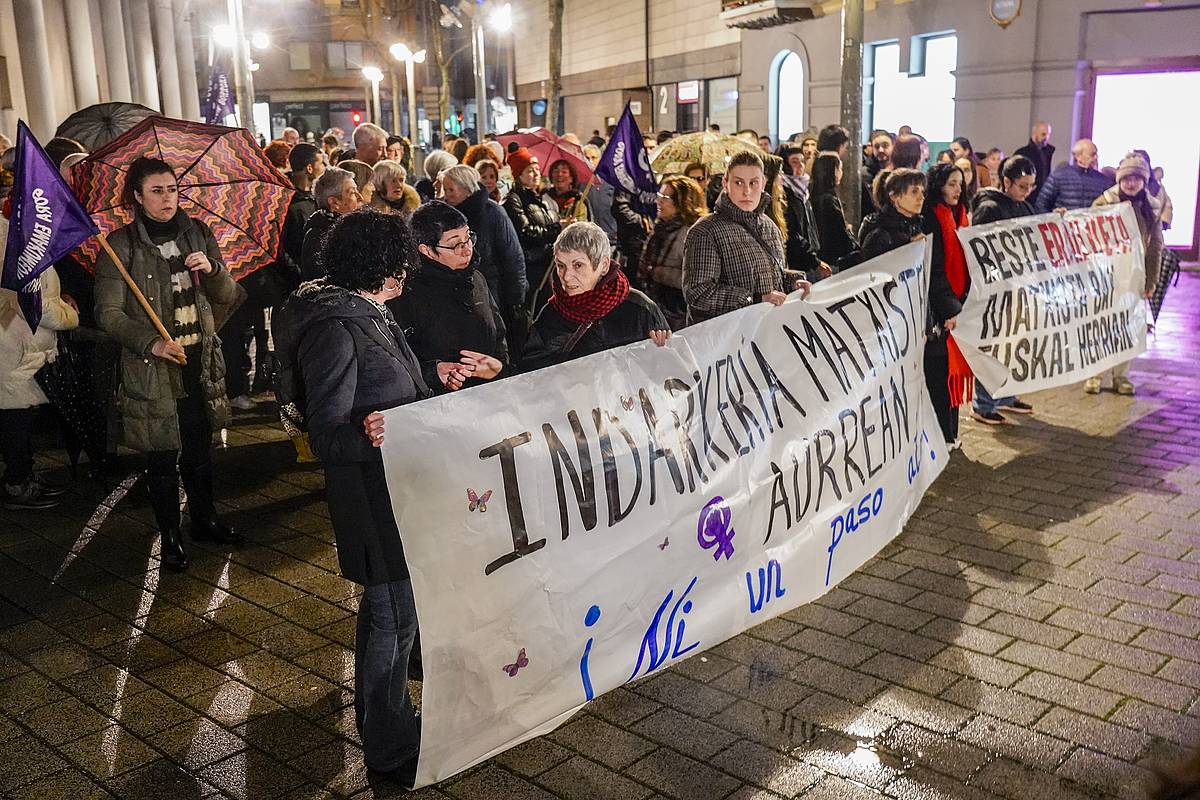 Indarkeria matxistaren kontrako elkarretaratze bat, artxiboko irudi batean. MARISOL RAMIREZ / EFE