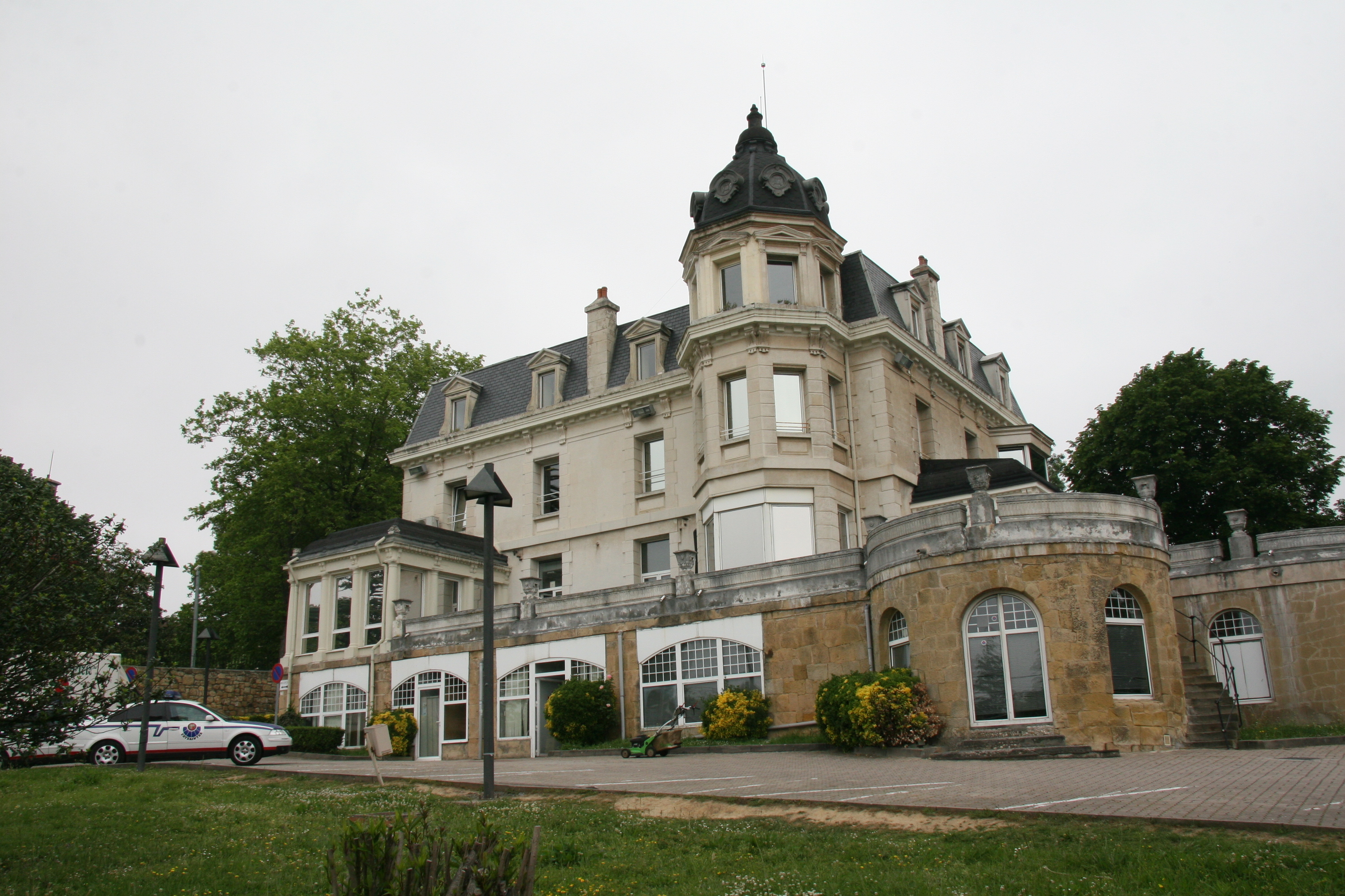 Ertzaintzak Getxon duen komisaria. ERTZAINTZA