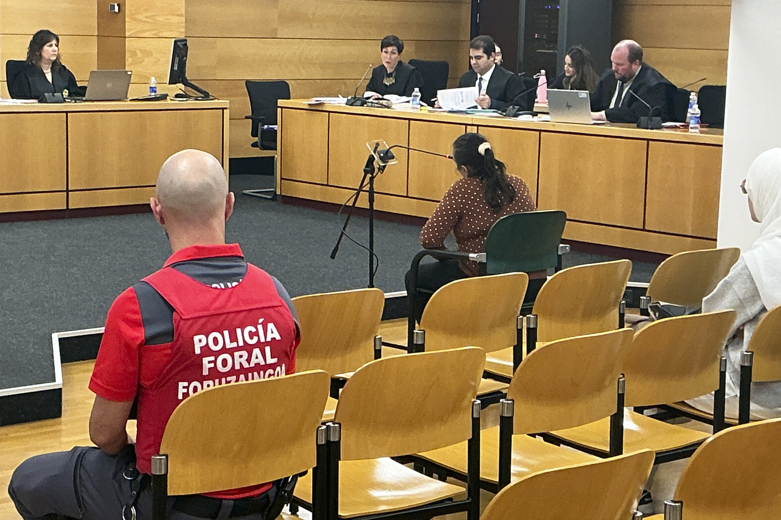 Ziegako kidea hiltzea egotzitako emakumea, epaiketan, iazko irailean. NAFARROAKO JUSTIZIA SAILA 