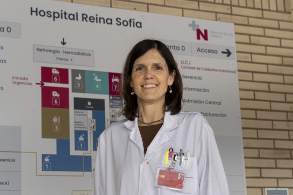 Tuterako Osasun Eremuko kudeatzaile Ana Campillo, Tuterako ospitalearen kanpoko aldean, otsailaren 6an. IÑIGO URIZ / FOKU