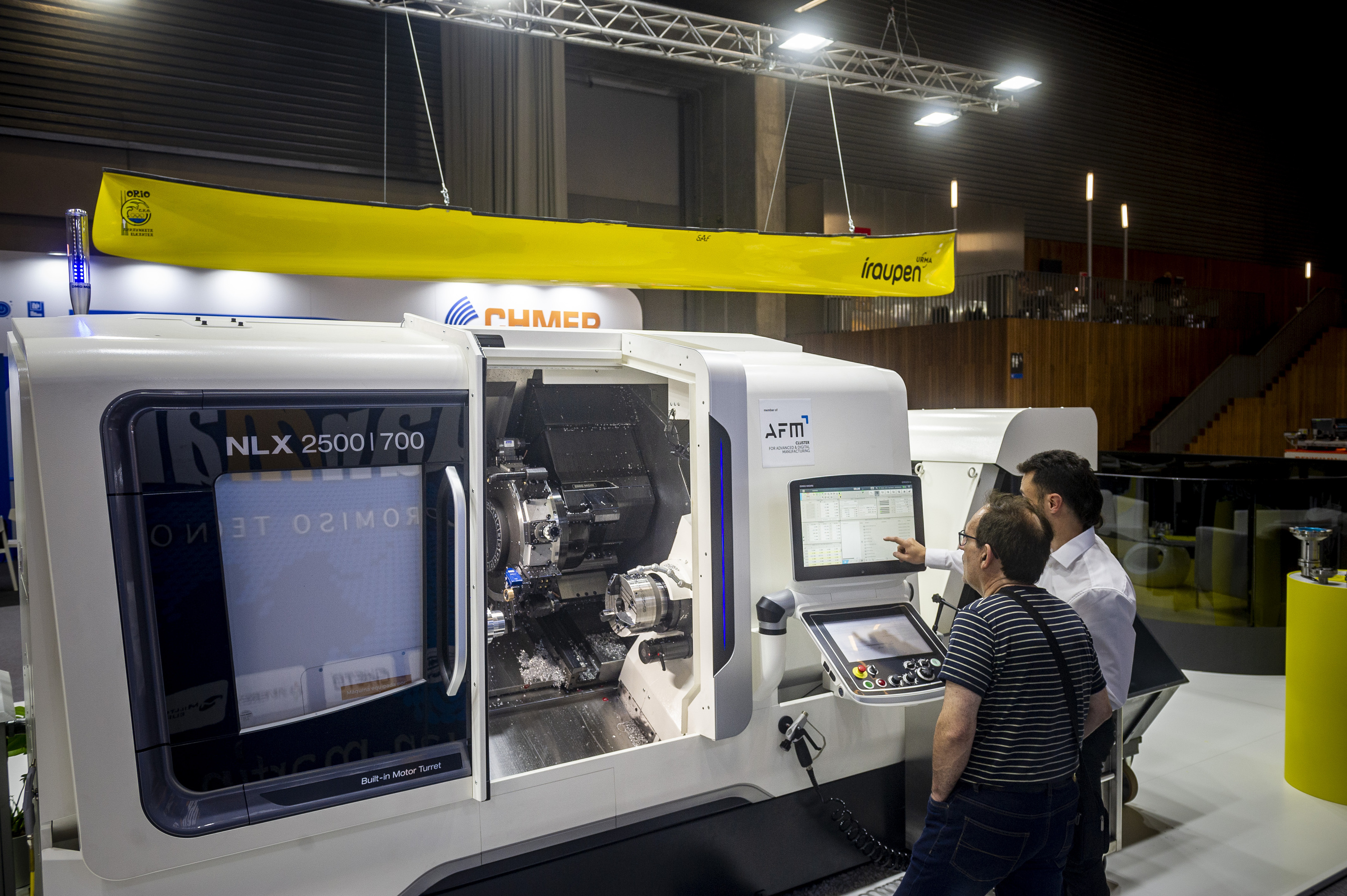 Bezero batzuk, 2024ko Makina-erremintaren Nazioarteko Biurtekoan, Barakaldon. JAIZKI FONTANDEA / FOKU