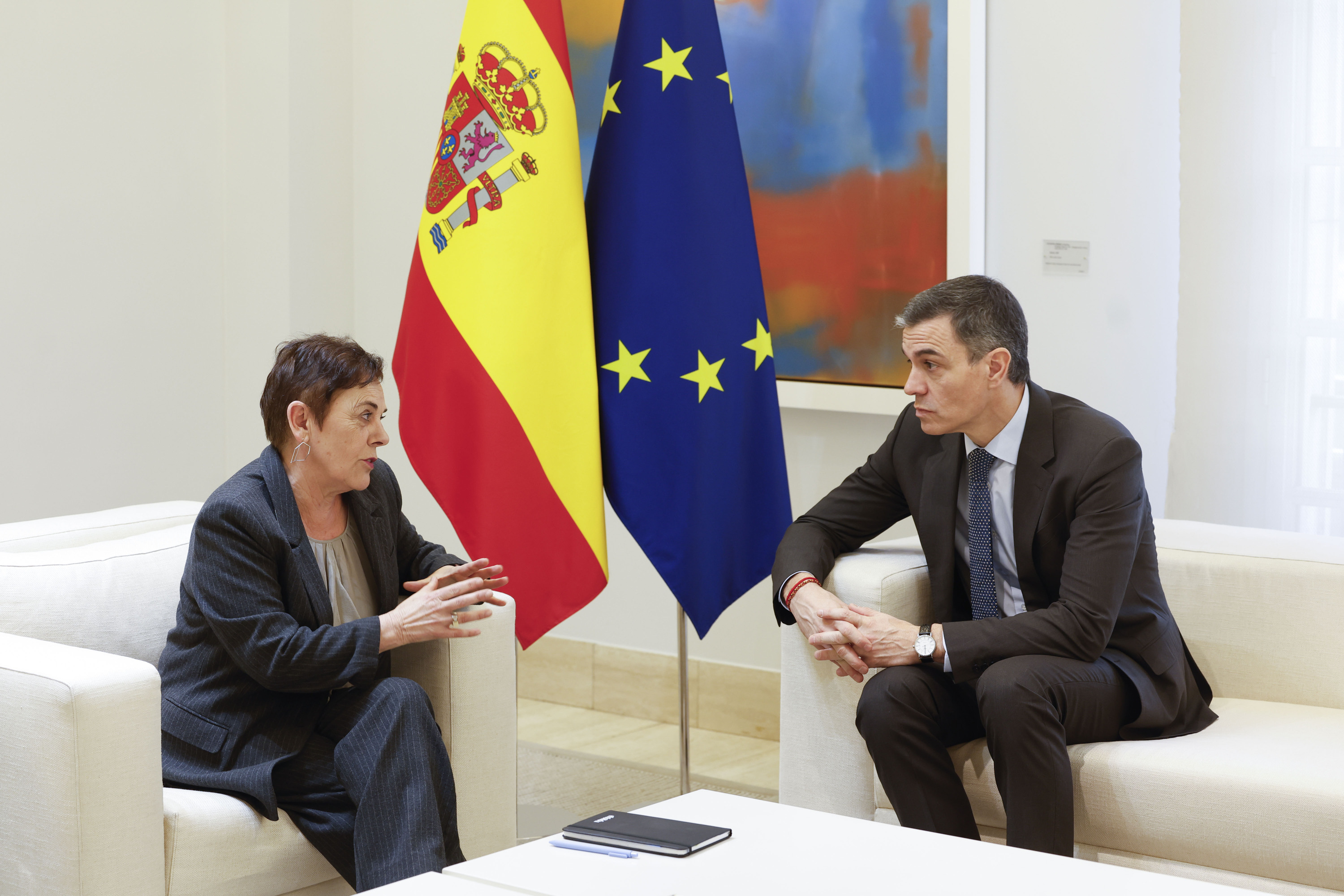 Mertxe Aizpurua eta Pedro Sanchez, Madrilen. JAVIER LIZON / EFE