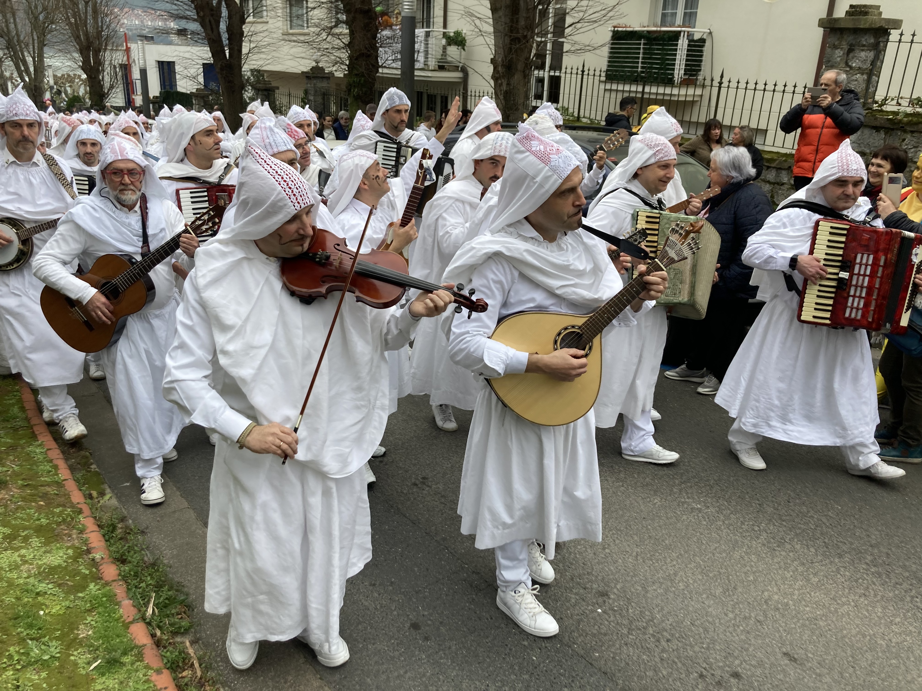 Atorrak, Mundakan, 2023ko aratusteetan. ANE MARURI ARANSOLO / LEA-ARTIBAI, MUTRIKU ETA BUSTURIALDEKO HITZA