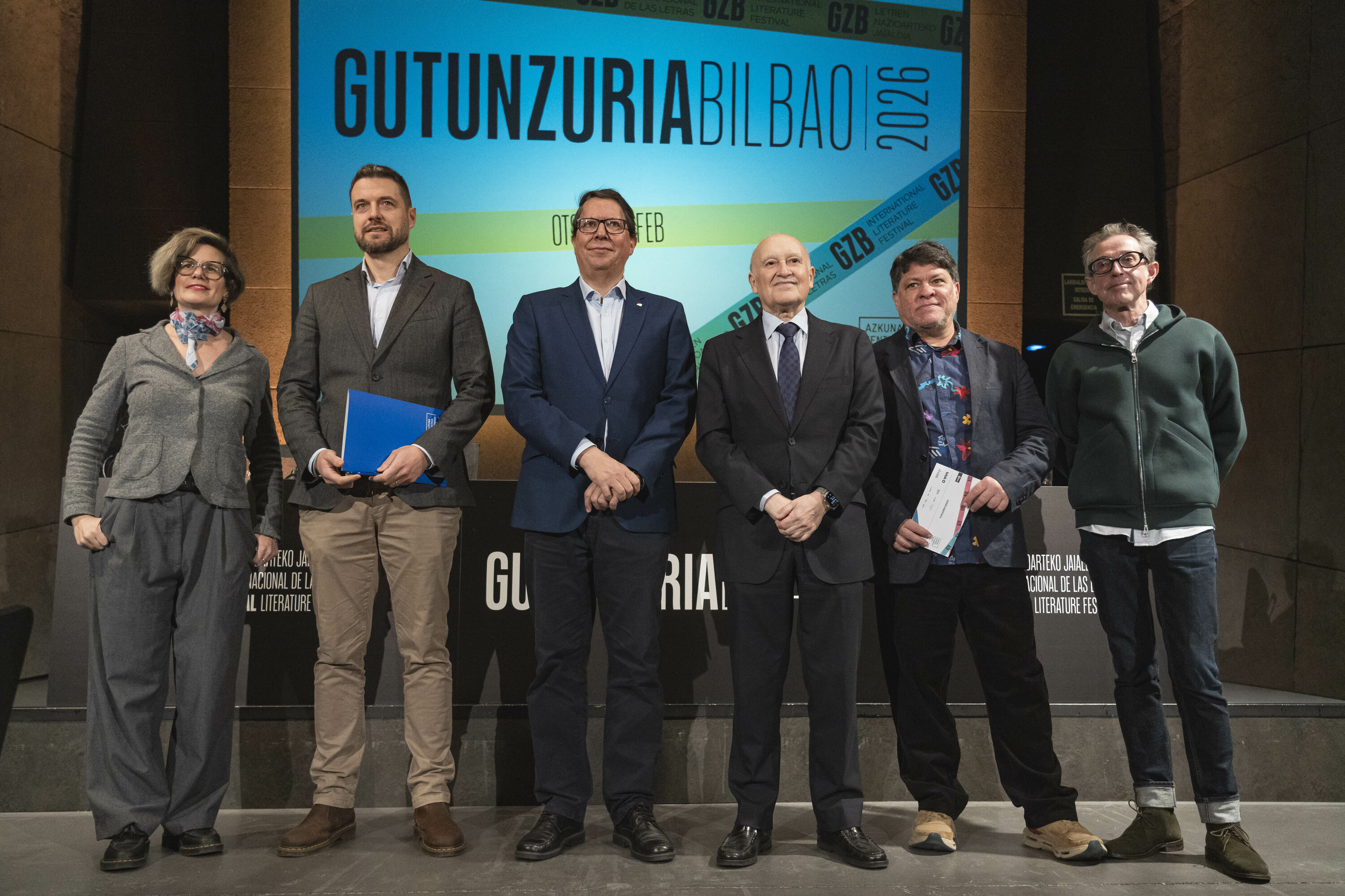 Gutun Zuria jaialdiaren antolatzaileak, gaur, Bilbon. ARITZ LOIOLA / FOKU