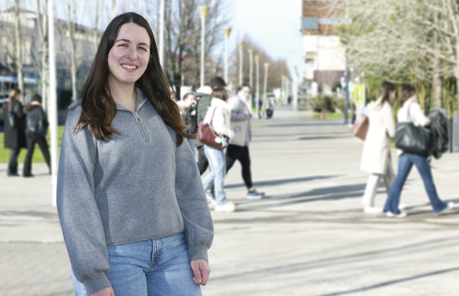 Angela Alonso Jurnet, EHUk Leioan duen campusean. LAURA LOPEZ / EHU