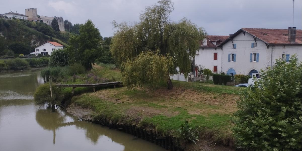 Gixune, artxiboko irudi batean. BERRIA