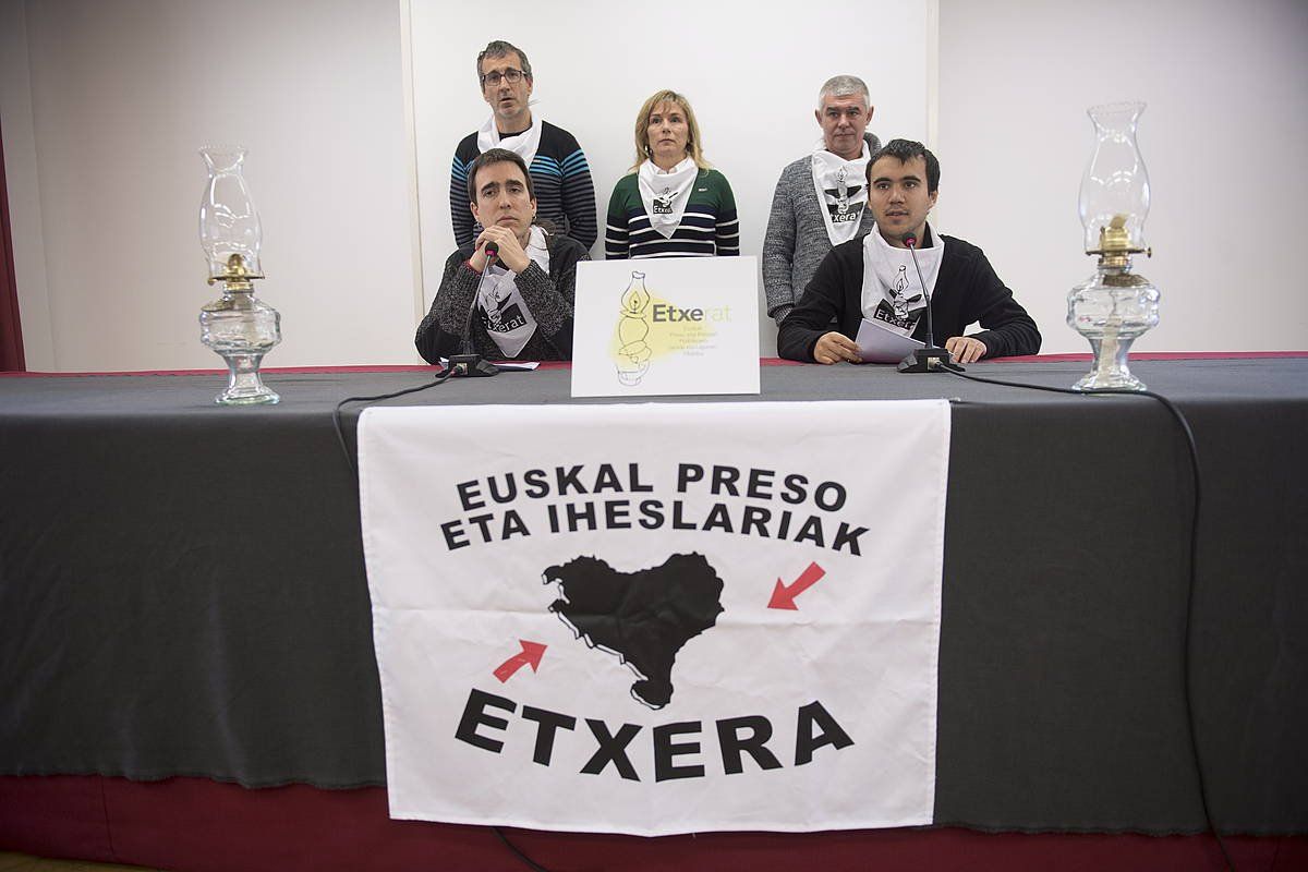Etxerat-en prentsaurreko bat artxiboko irudian. JUAN CARLOS RUIZ, FOKU