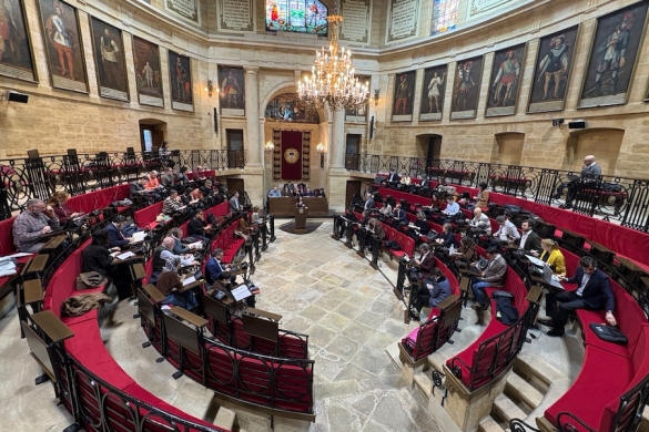 Bizkaiko Batzar Nagusien osoko bilkura, gaur, Gernika-Lumoko batzar etxean. BERRIA Bizkaiko Batzar Nagusien osoko bilkura, gaur, Gernika-Lumoko batzar etxean. BERRIA