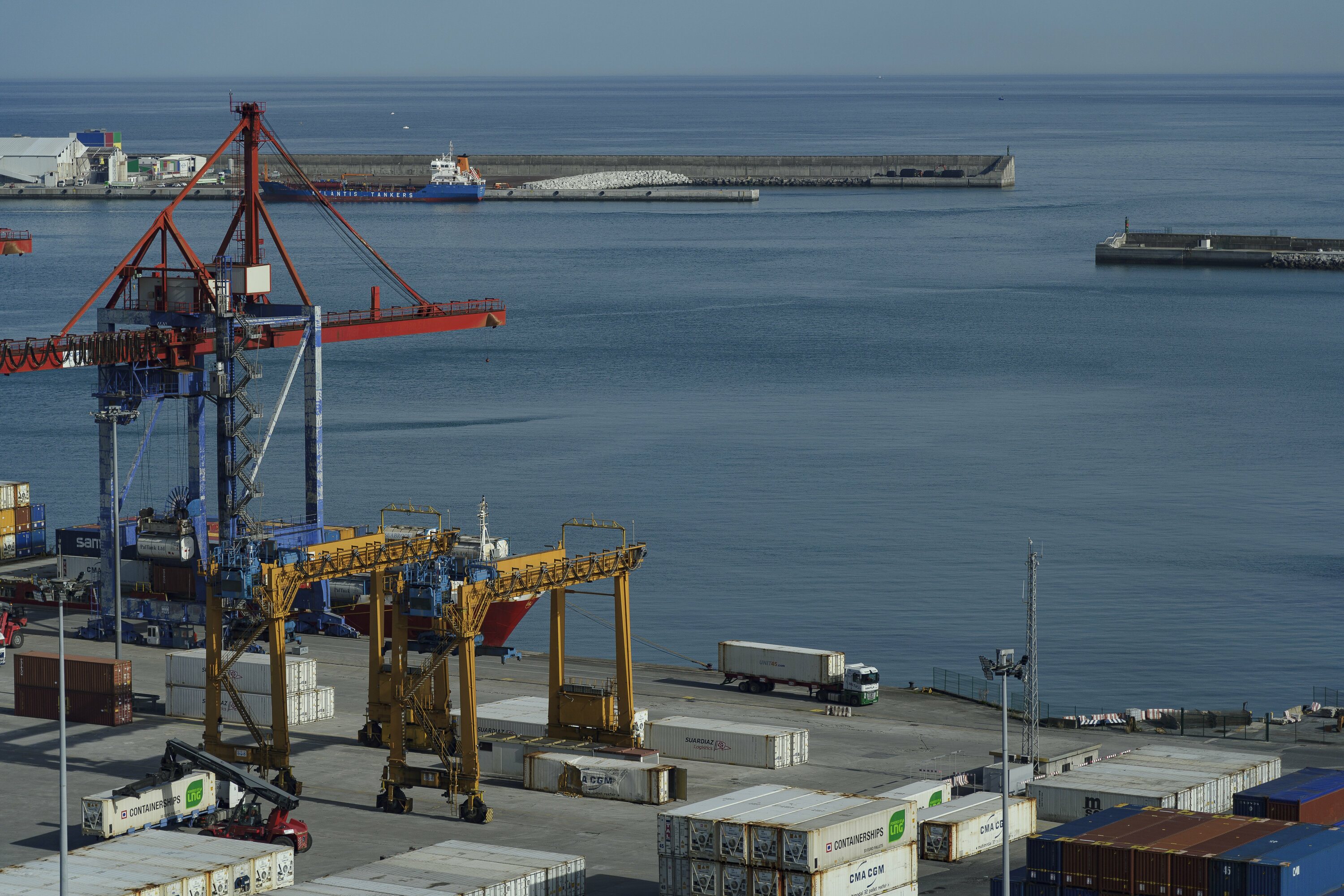 Bilboko portua, artxiboko irudi batean. ARITZ LOIOLA / FOKU