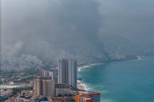 Sute ugari piztu zituzten Puerto Vallartan. EFE