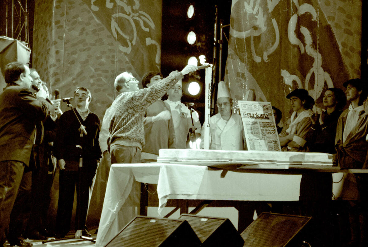 Egunkariaren lehen urteurrena Donostian, 1991n. GOTZON ARANBURU / ARGIA