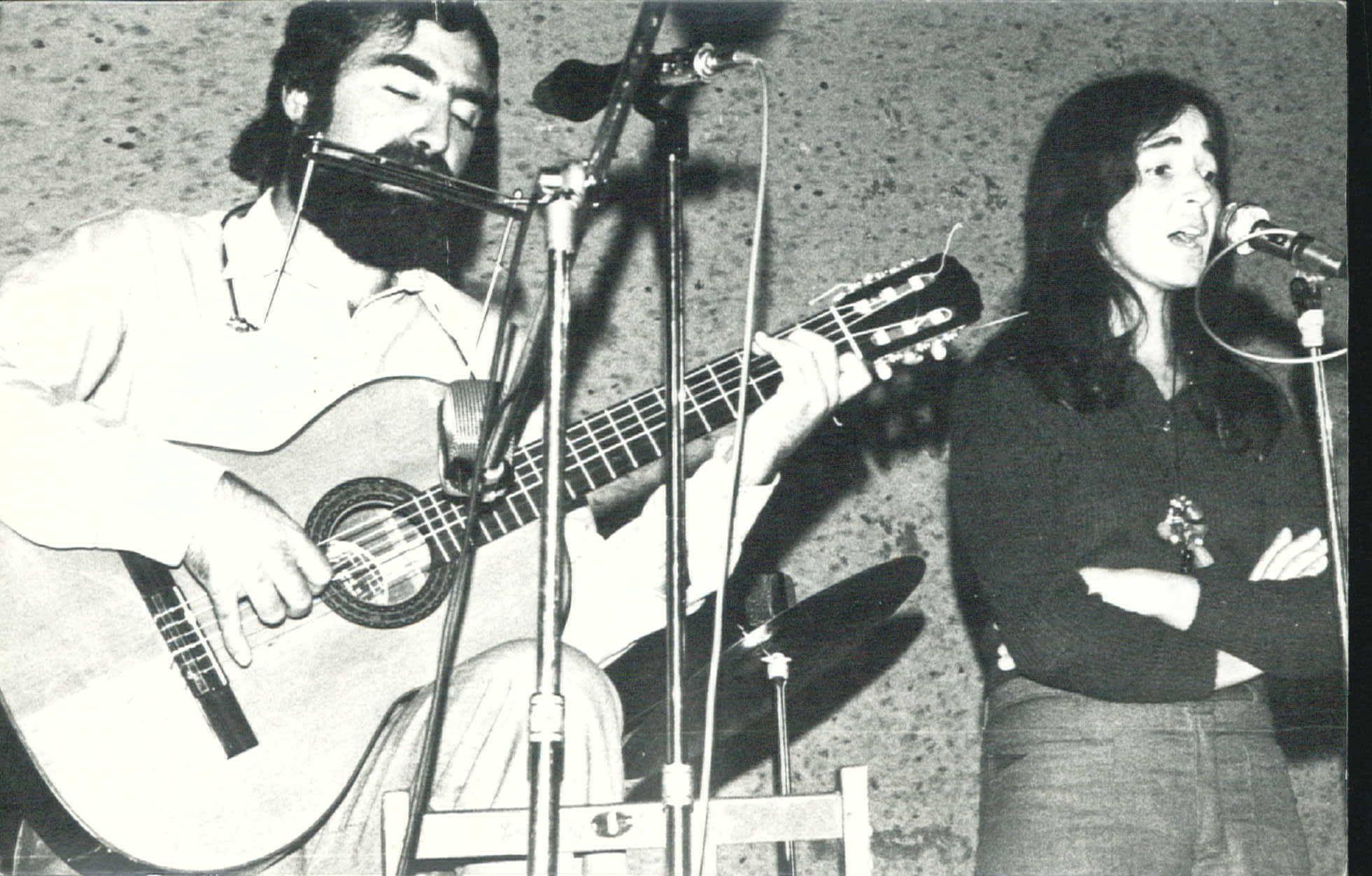 Xabier Lete eta Lourdes Iriondo kontzertu batean, 1967an