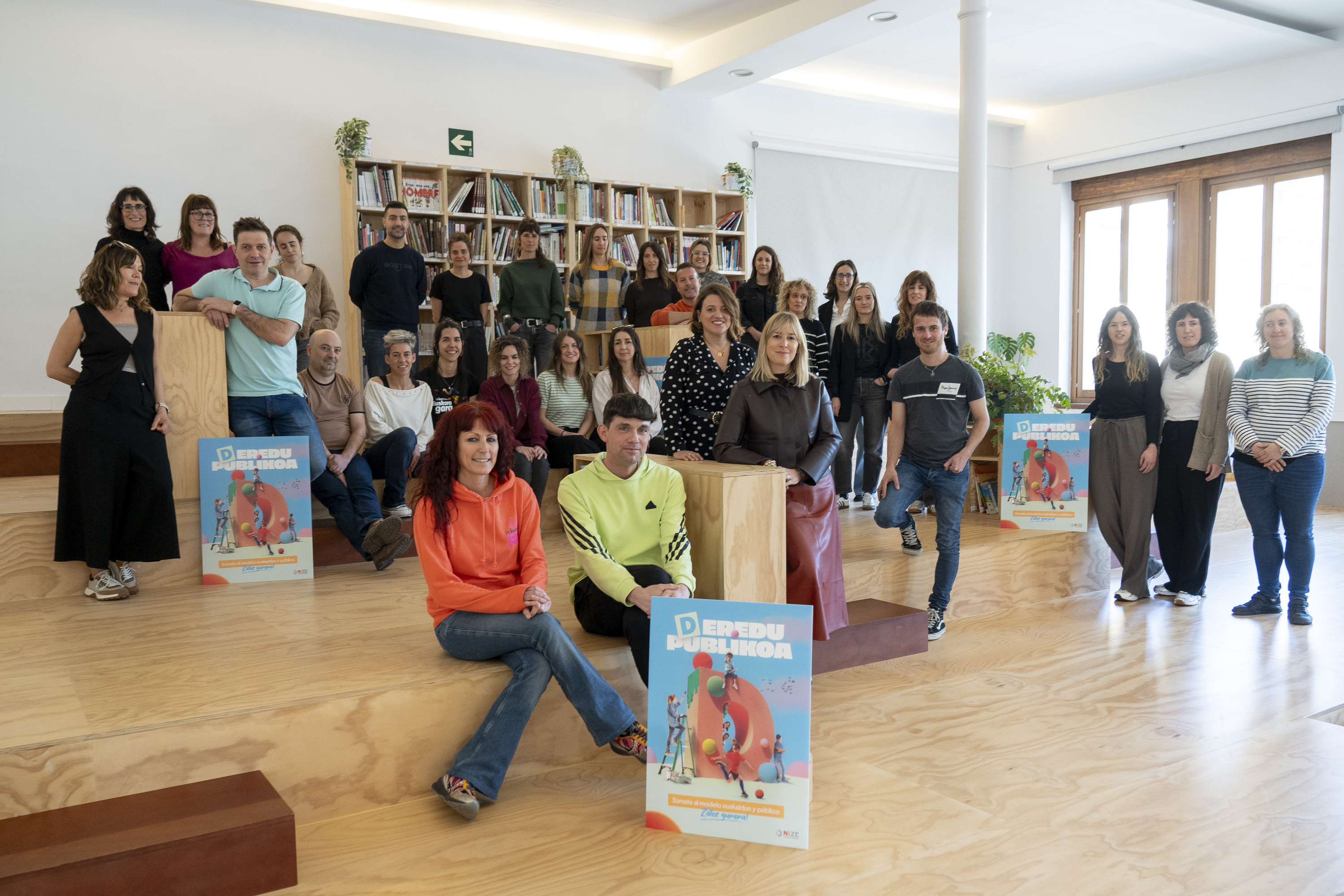 NIZE elkarteak D ereduaren aldeko kanpaina aurkeztu du: «Eskola publikoaren helburua ez baita eustea, aurrera egitea baizik» NIZE elkarteak D ereduaren aldeko kanpaina aurkeztu du: «Eskola publikoaren helburua ez baita eustea, aurrera egitea baizik»