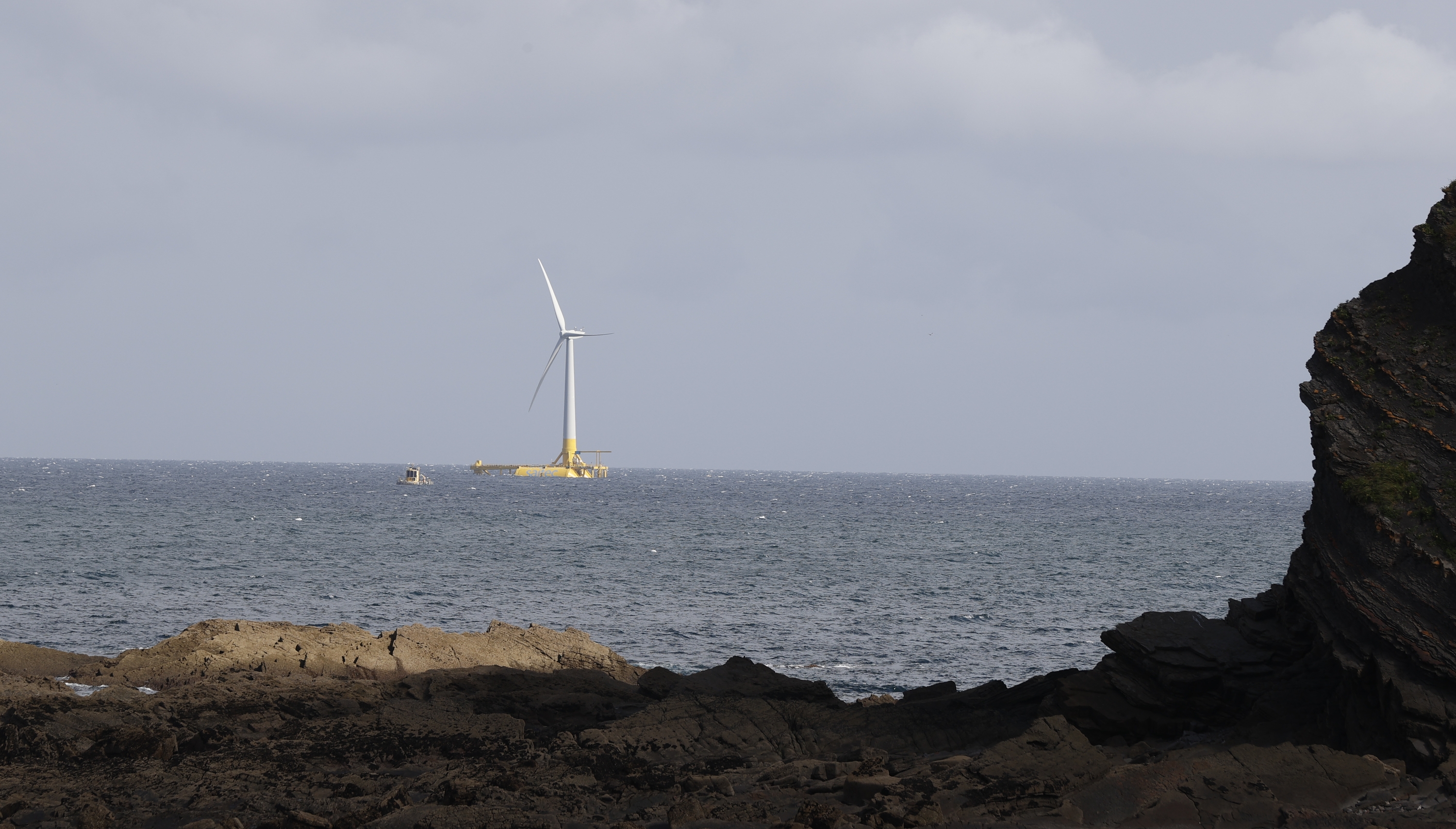 Aerosorgailu bat, Lemoizko BIMEP ikerketa gunean, artxiboko irudi batean. LUIS TEJIDO / EFE