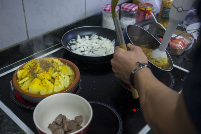 Oilaskoa Tajin erara eta Harari zopa. JON URBE / FOKU