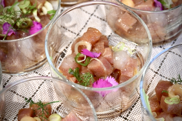 Ekitaldirako prestatutako jakietako bat. MIKEL MARTINEZ DE TRESPUENTES / FOKU