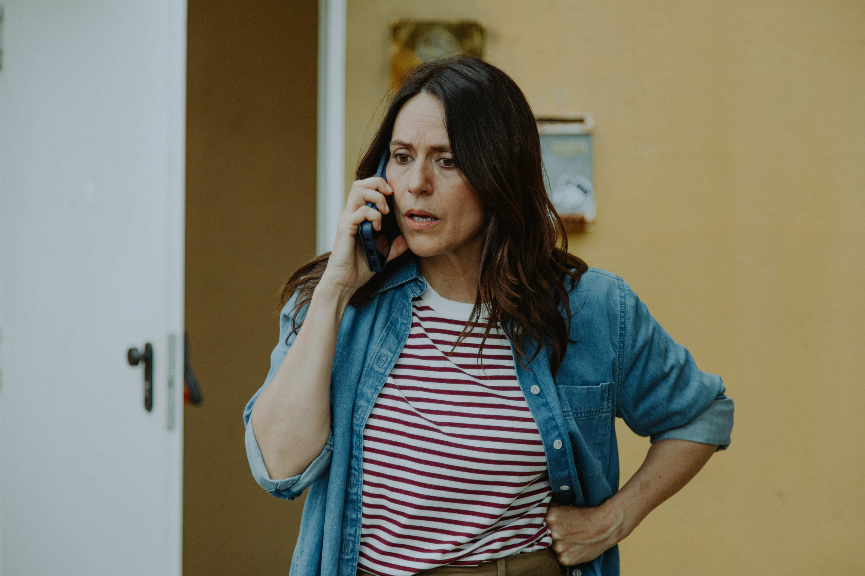 Itziar Ituño aktorea, 'Argi gorriak' telesailean. EITB