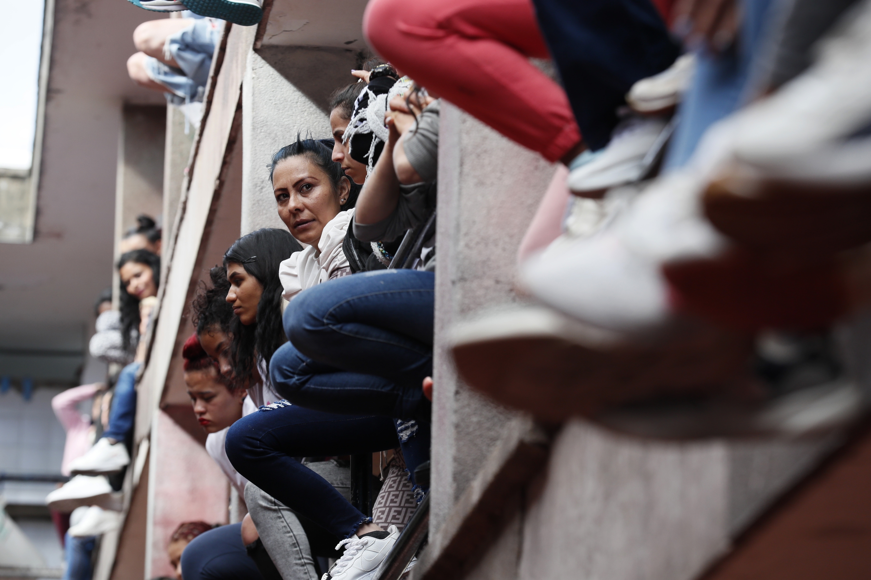 Espetxeratutako emakumeak Bogotako El Buen Pastor kartzelan, artxiboko irudi batean. CARLOS ORTEGA / EFE