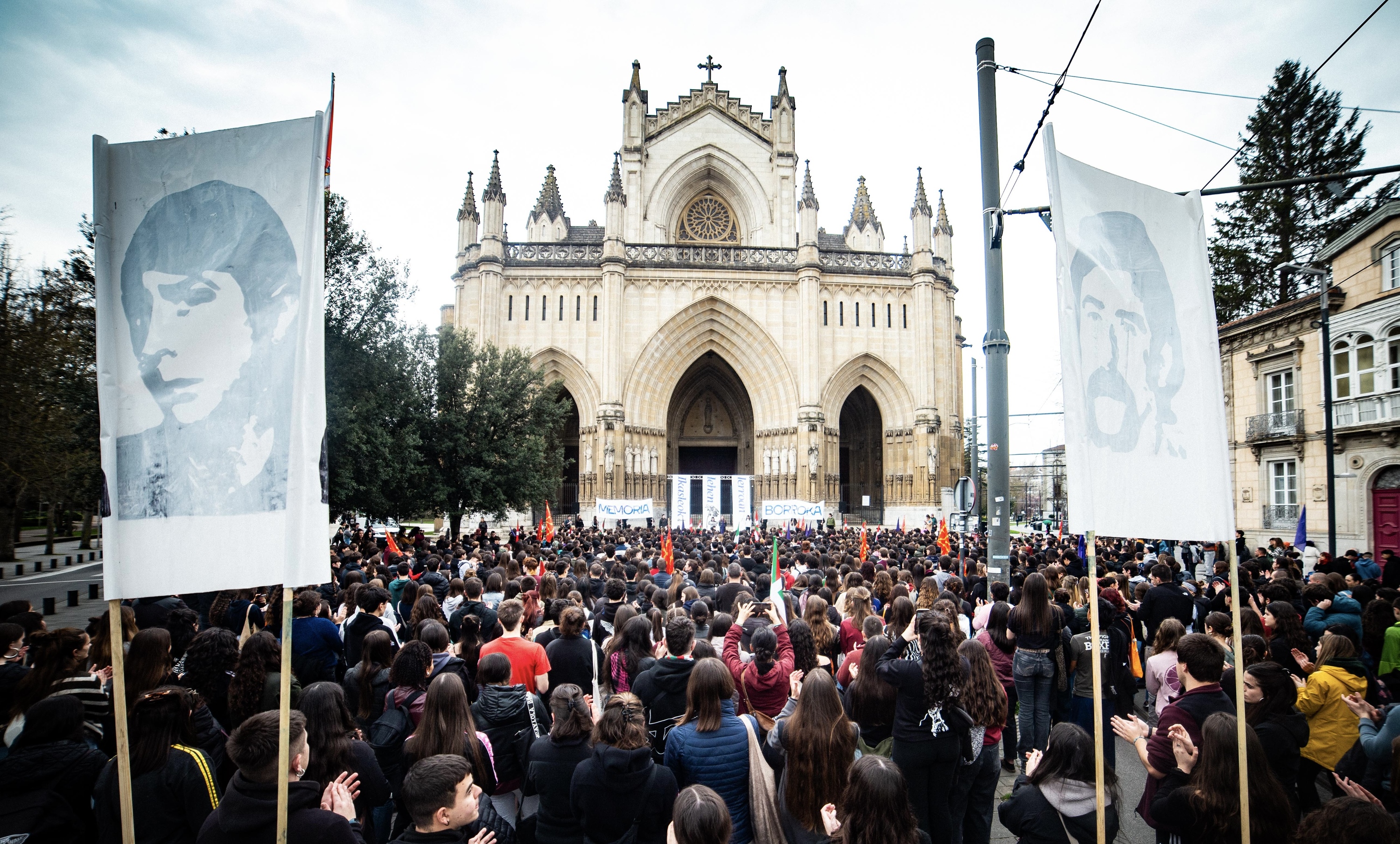 Ikamak egindako mobilizazioaren amaiera, eguerdian. IKAMA