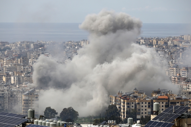 Beirut, gaur goizean, Israelen erasoaldi betean. WAEL HAMZEH / EFE