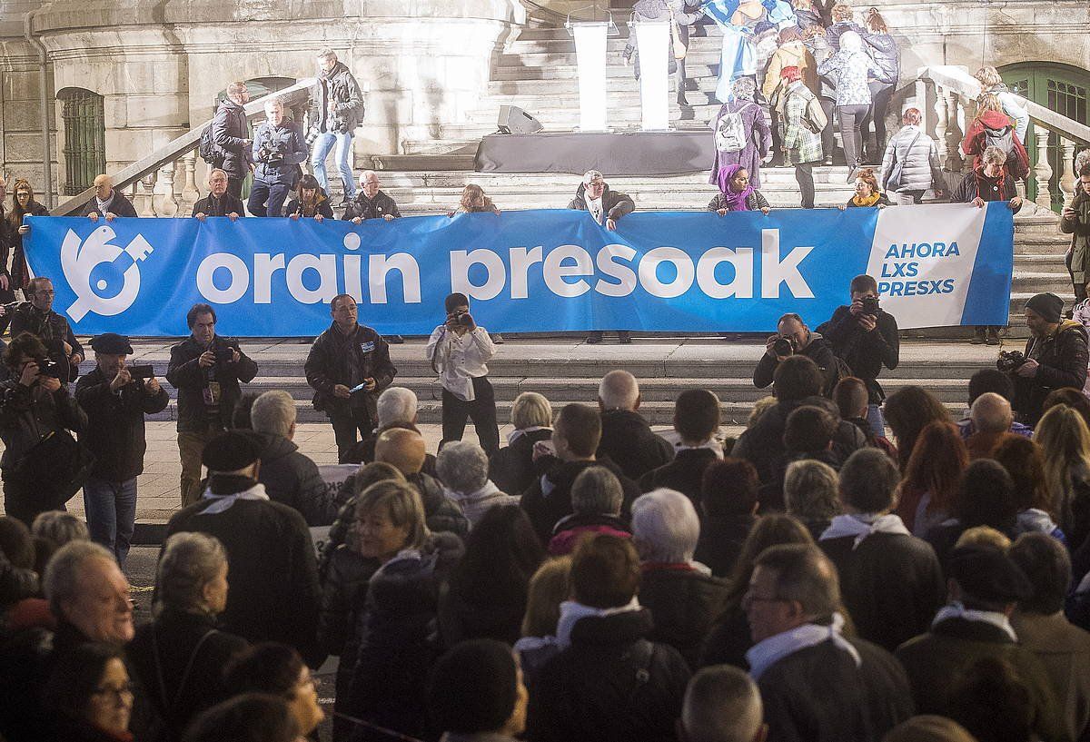 Sarek urtarrilaren 11n euskal presoen eskubideen alde eginiko manifestazioa. LUIS JAUREGIALTZO / FOKU