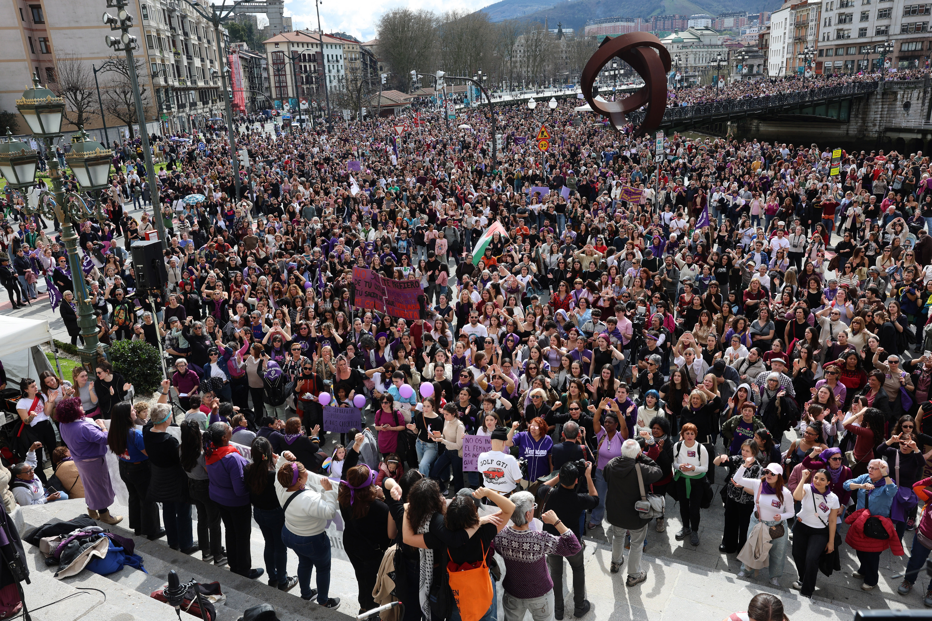 Mugimendu feministaren mobilizazioa Bilbon. OSKAR MATXIN EDESA / FOKU