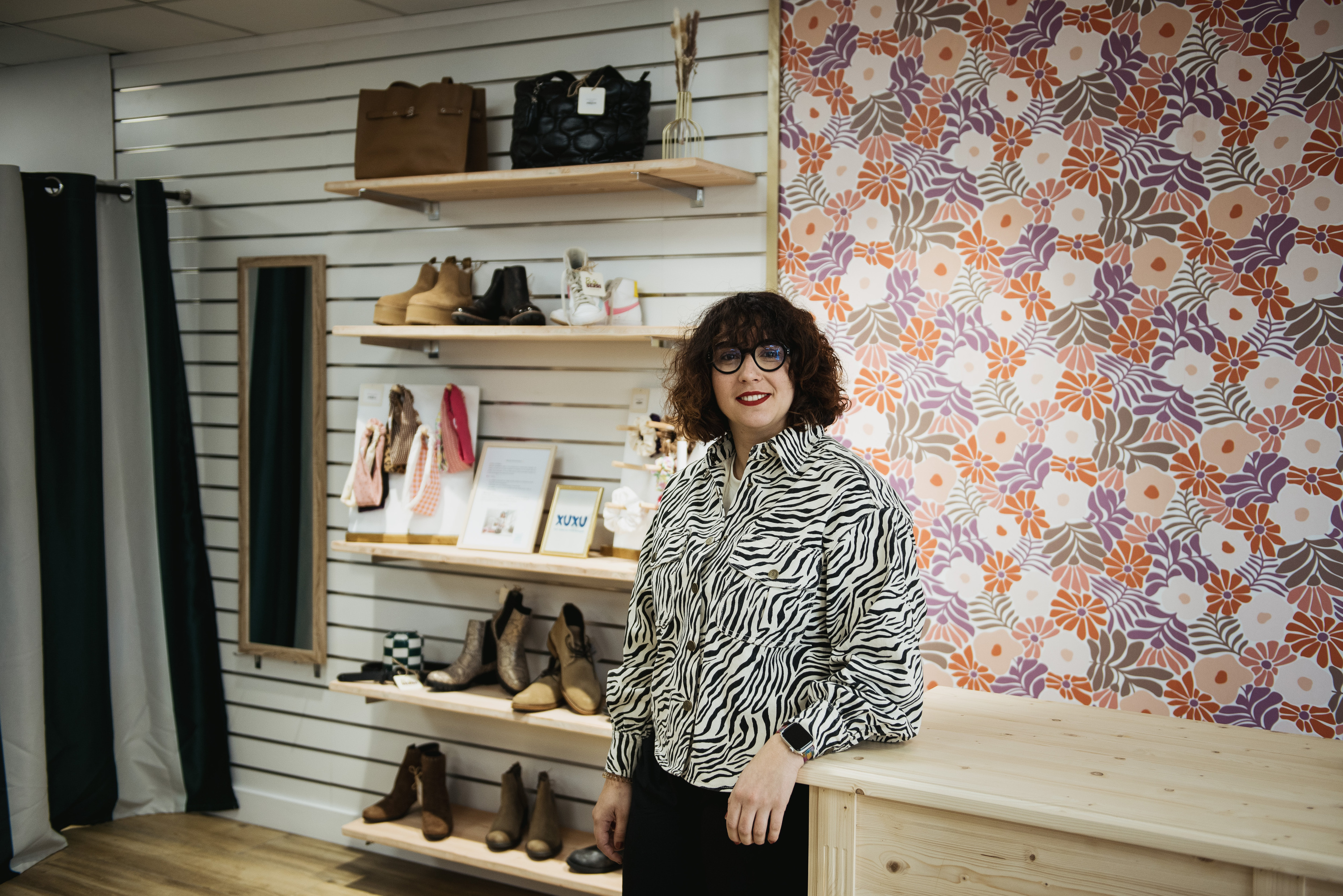 Maitena Oihenart, Biziberri bigarren eskuko jantzien dendaren irekieran, Maulen, 2026ko otsailaren 12an. GUILLAUME FAUVEAU