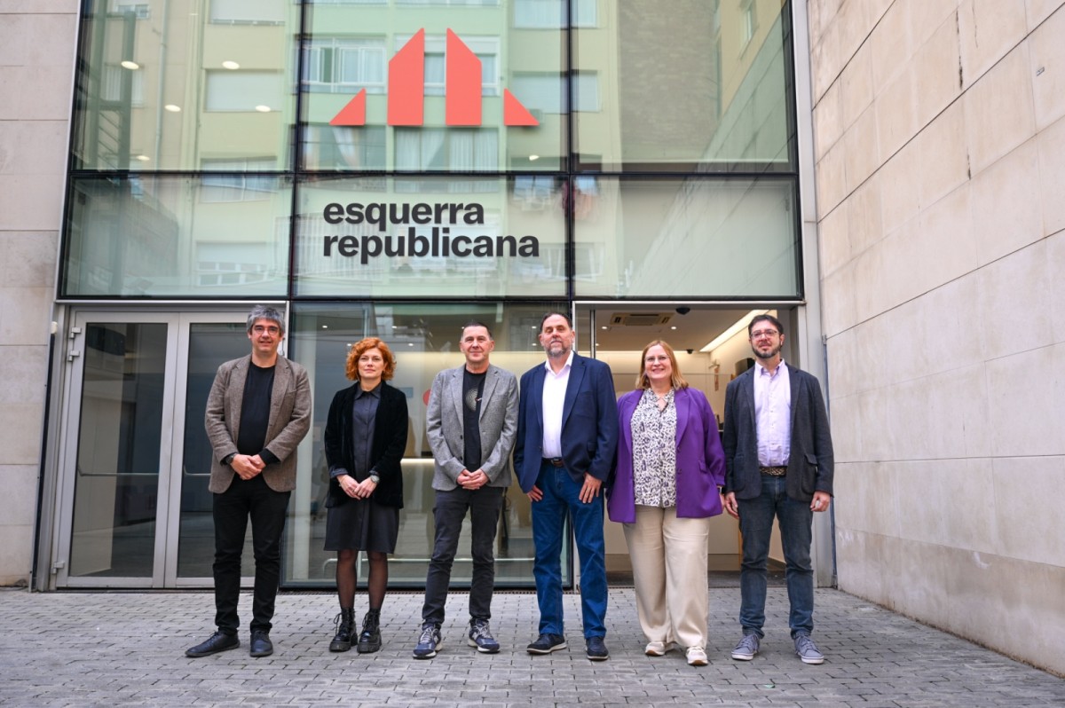 EH Bilduko eta ERCko zuzendaritzak, Bartzelonan. EH BILDU