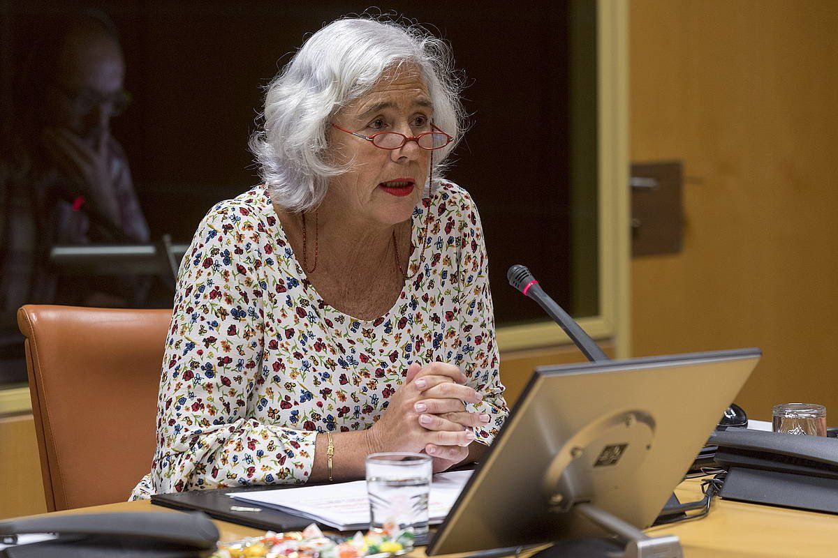 Garbiñe Biurrun, Eusko Legebiltzarreko Autogobernu Lantaldean. JUANAN RUIZ / FOKU